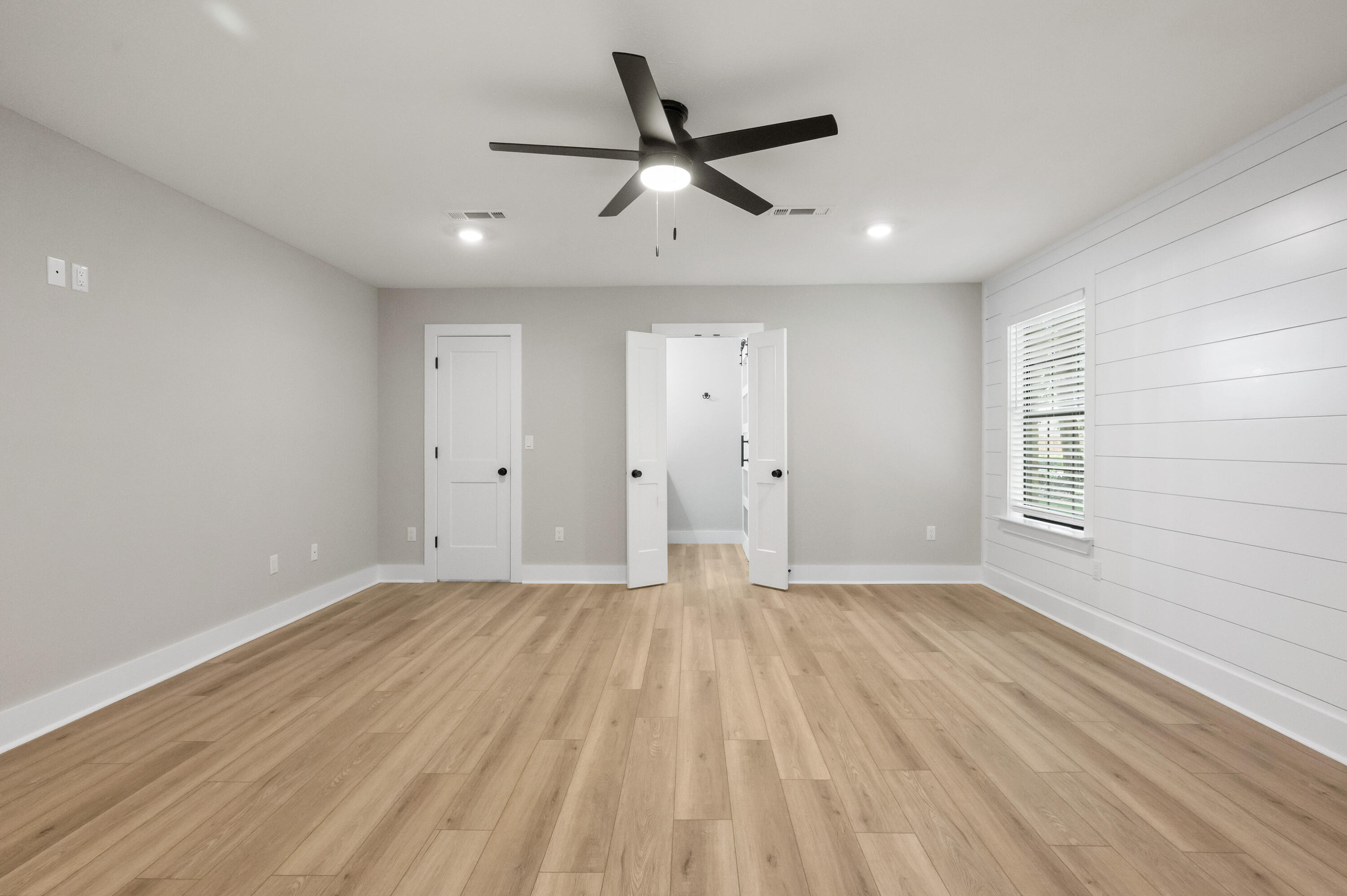 Rocky Bayou - Residential