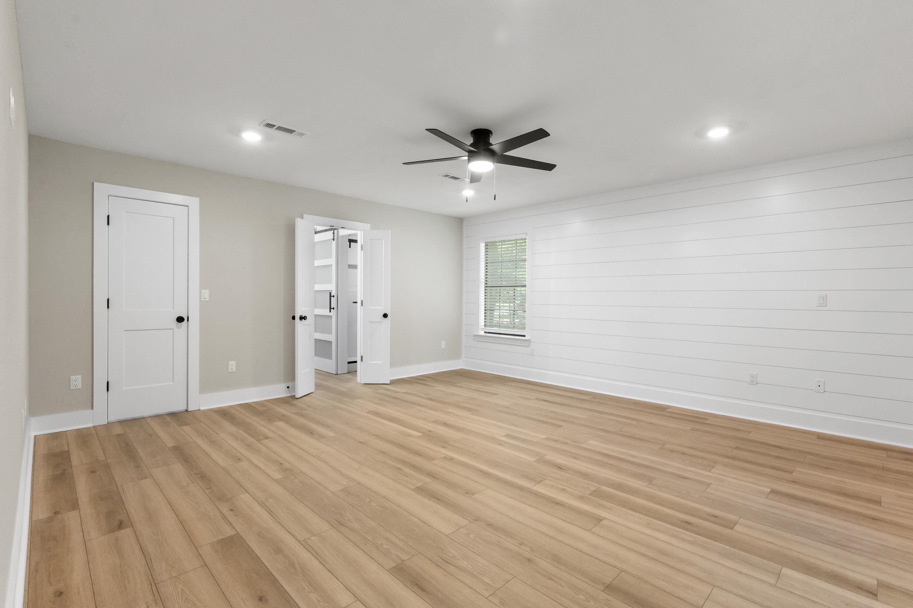 Rocky Bayou - Residential