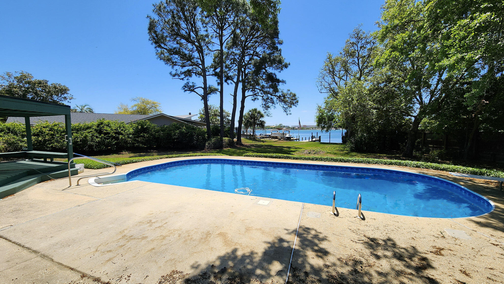 SOUNDSIDE - Residential