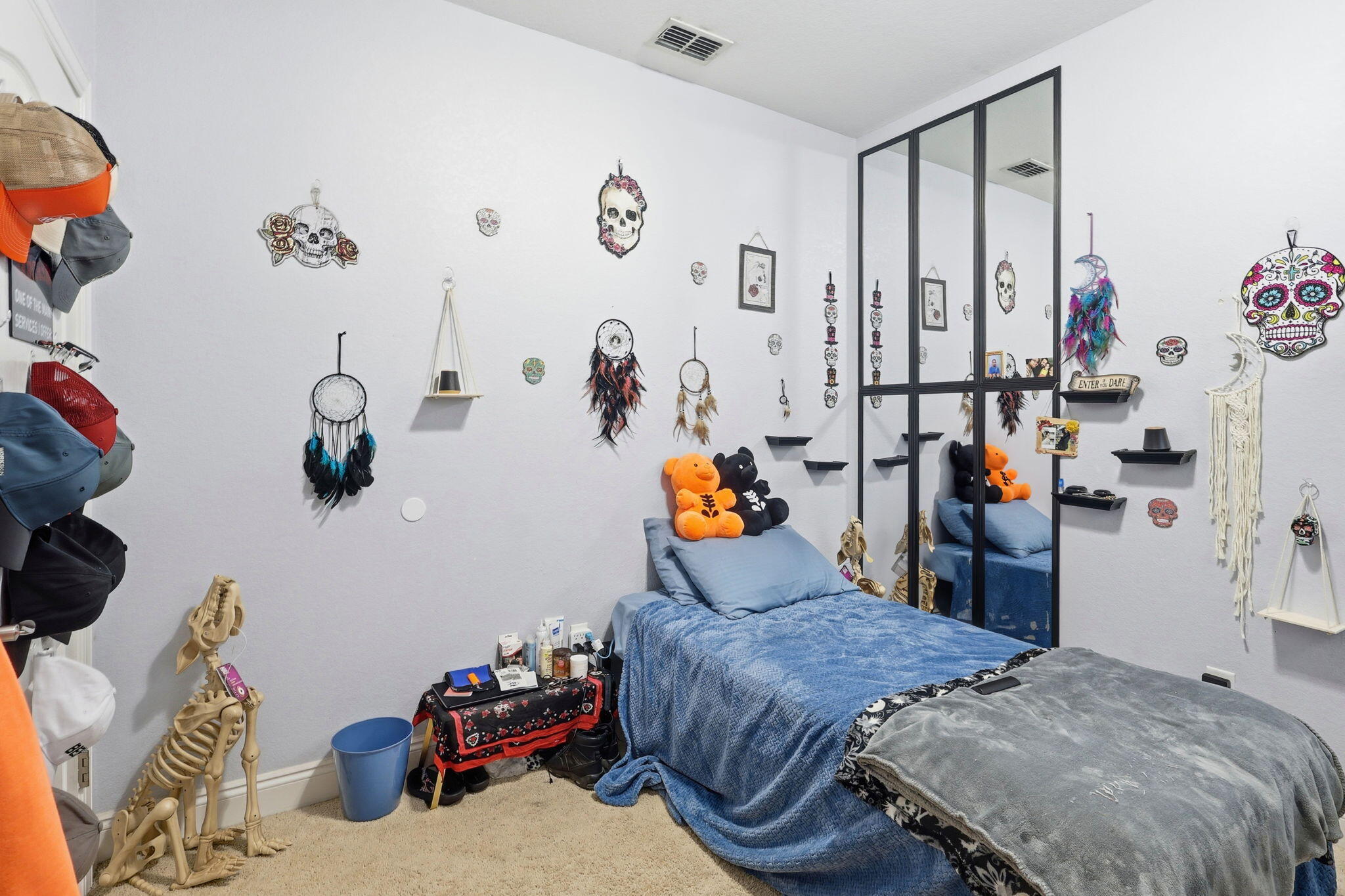 DIAMOND LAKES - Residential