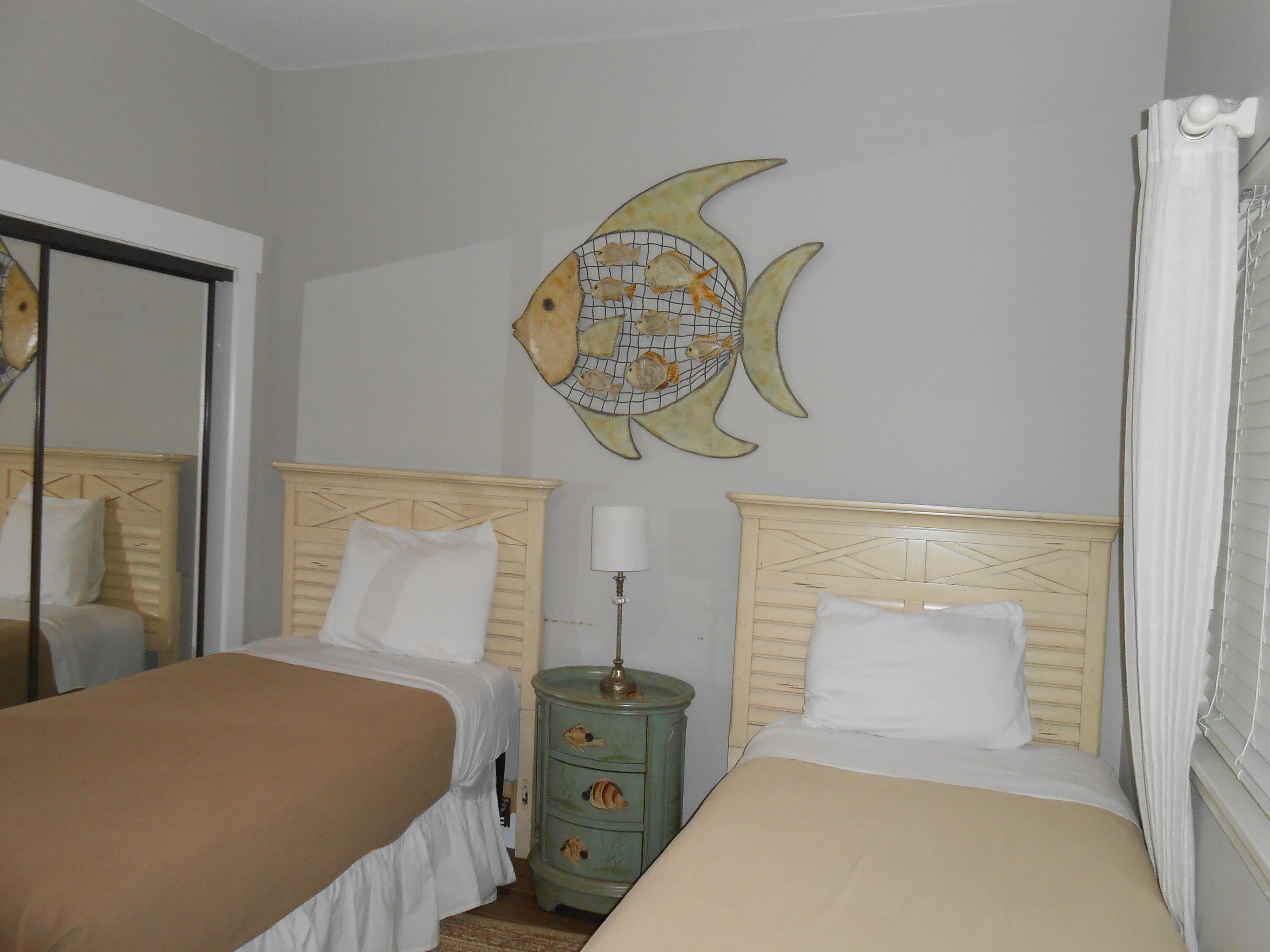 TOPS'L BEACH MANOR - Residential