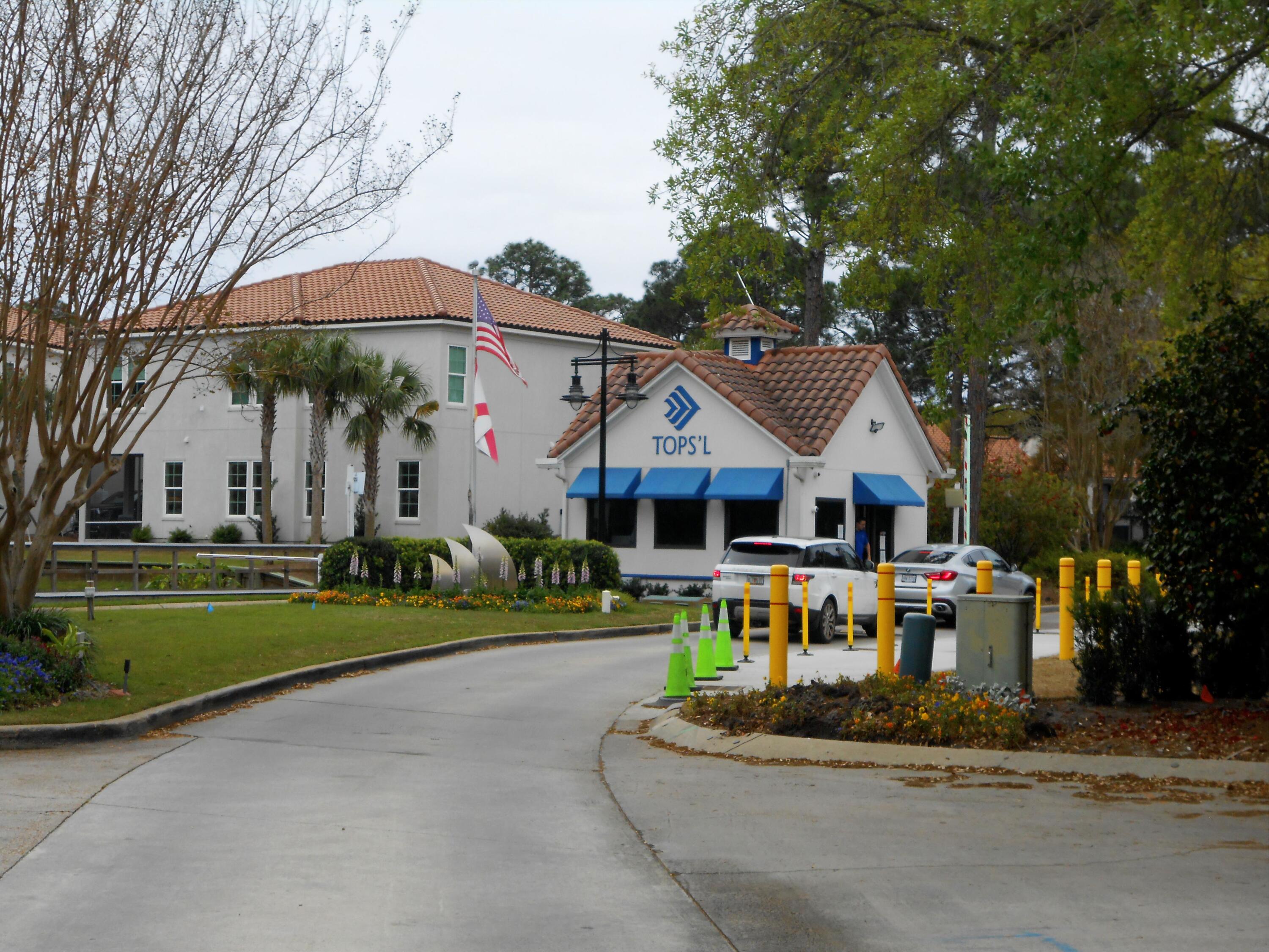 TOPS'L BEACH MANOR - Residential