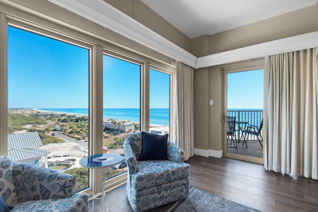 TOPS'L BEACH MANOR - Residential