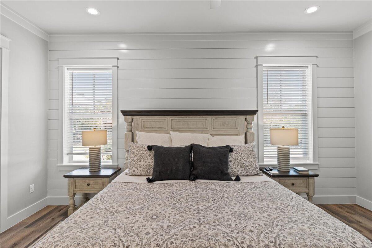 LAKESIDE AT BLUE MOUNTAIN BEACH - Residential