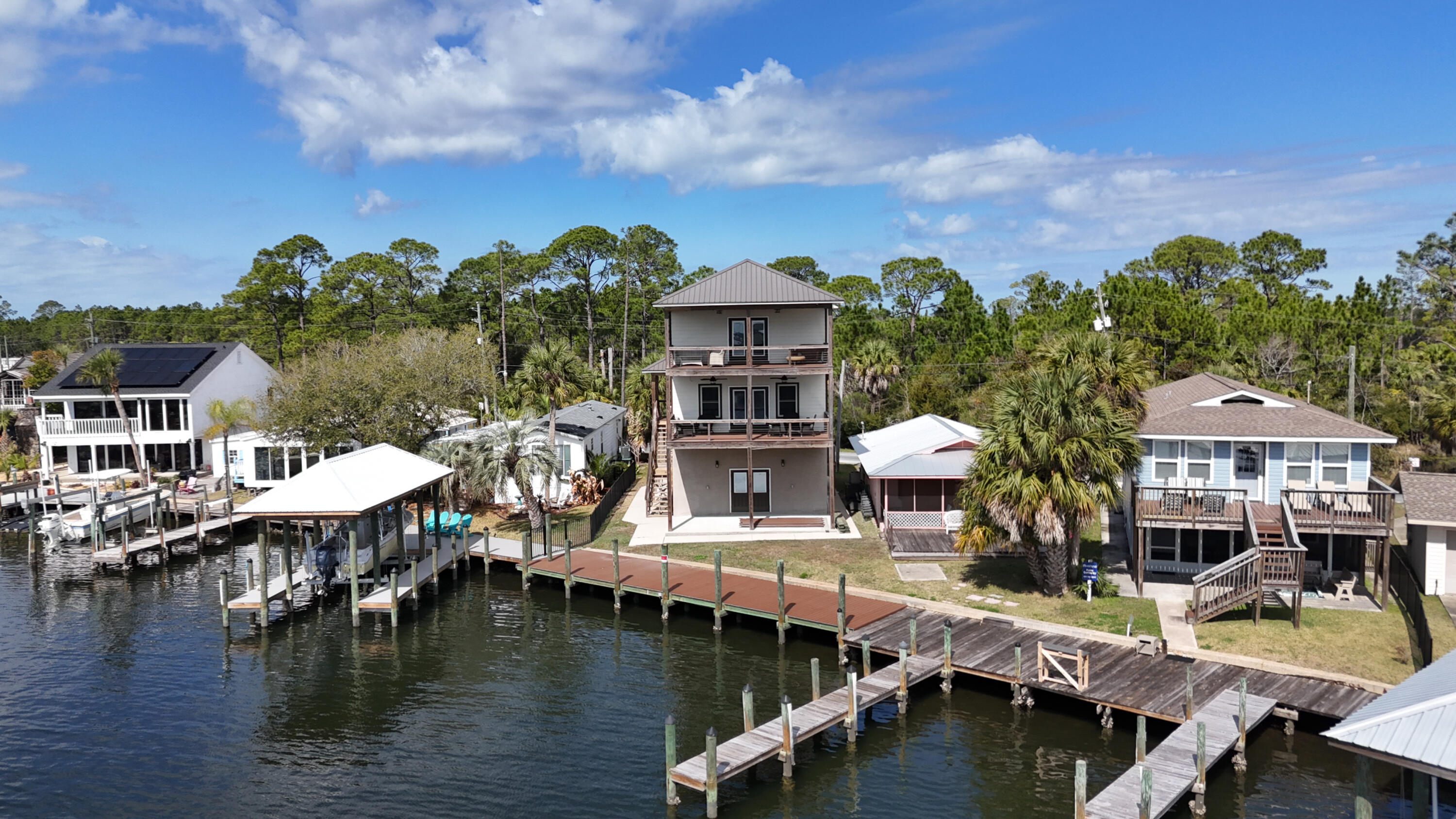 BAYSIDE PARK UNIT 1 - Residential