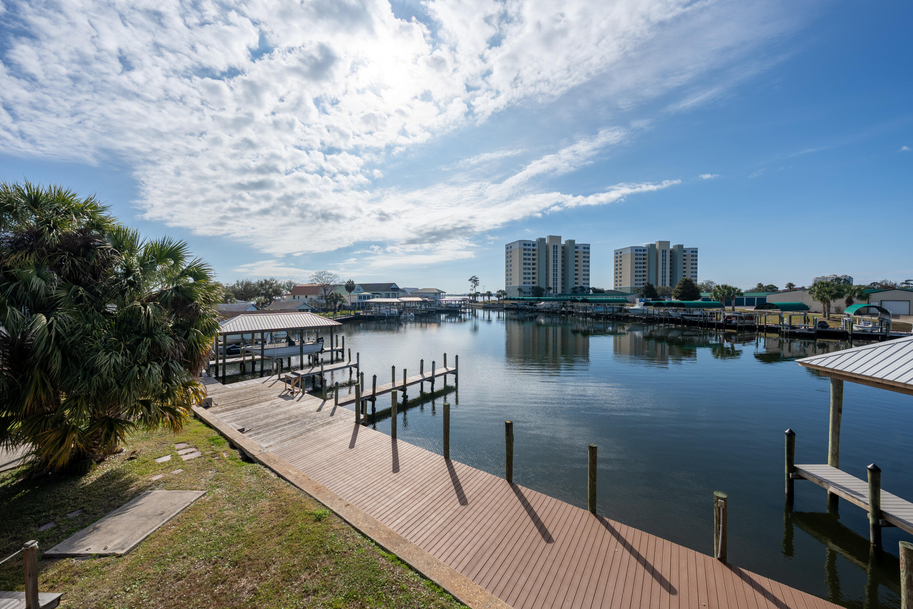 BAYSIDE PARK UNIT 1 - Residential