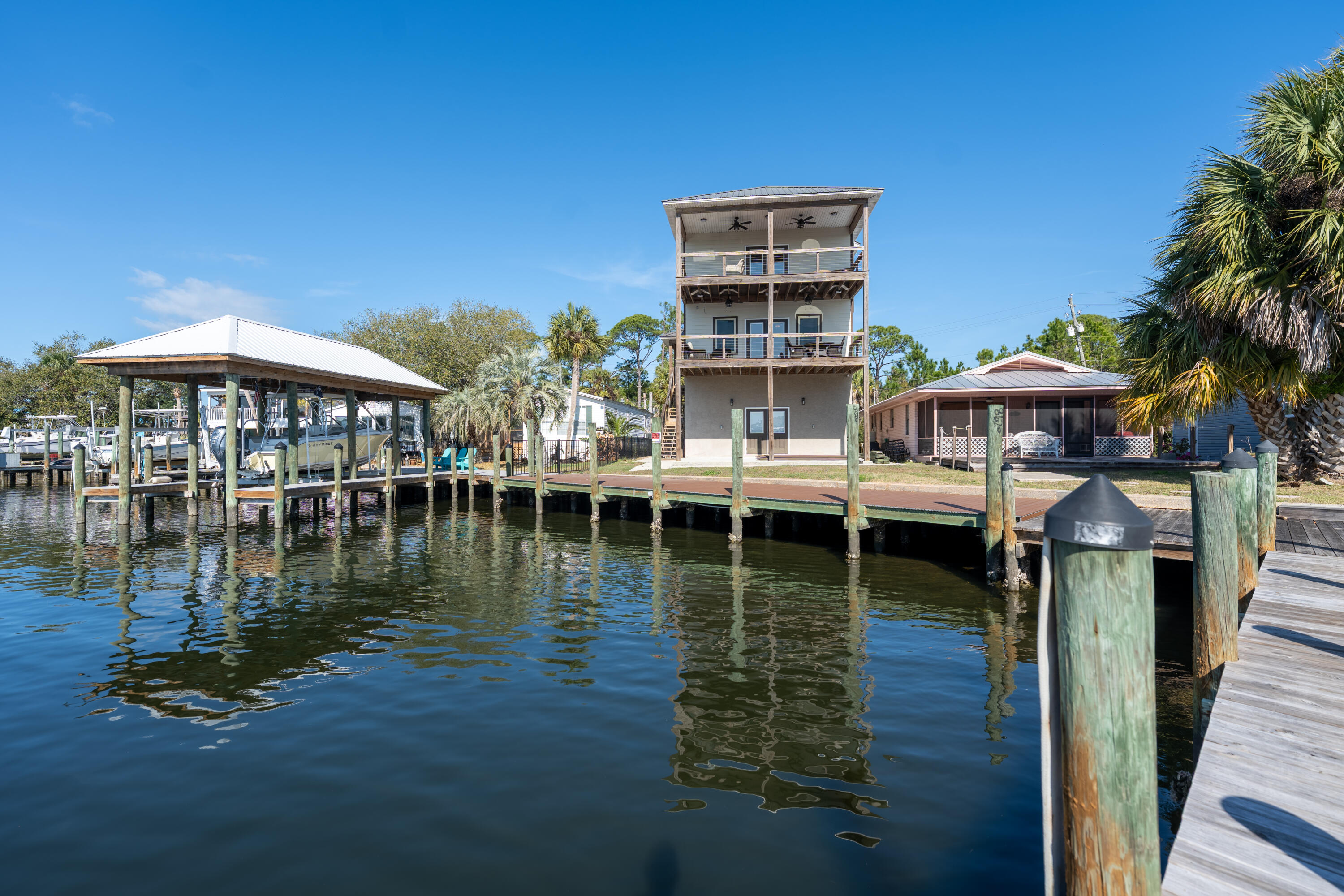 BAYSIDE PARK UNIT 1 - Residential