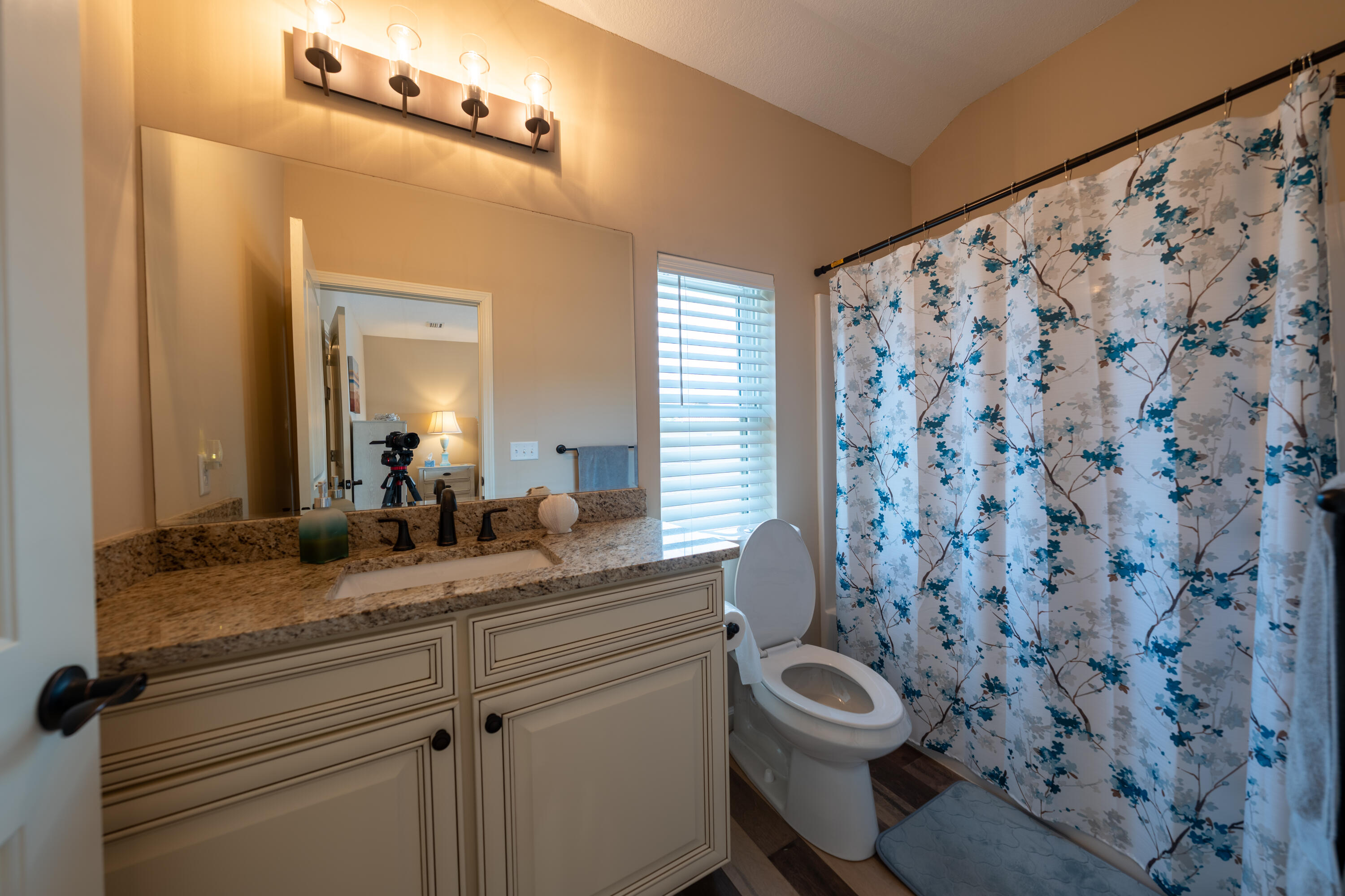 BAYSIDE PARK UNIT 1 - Residential