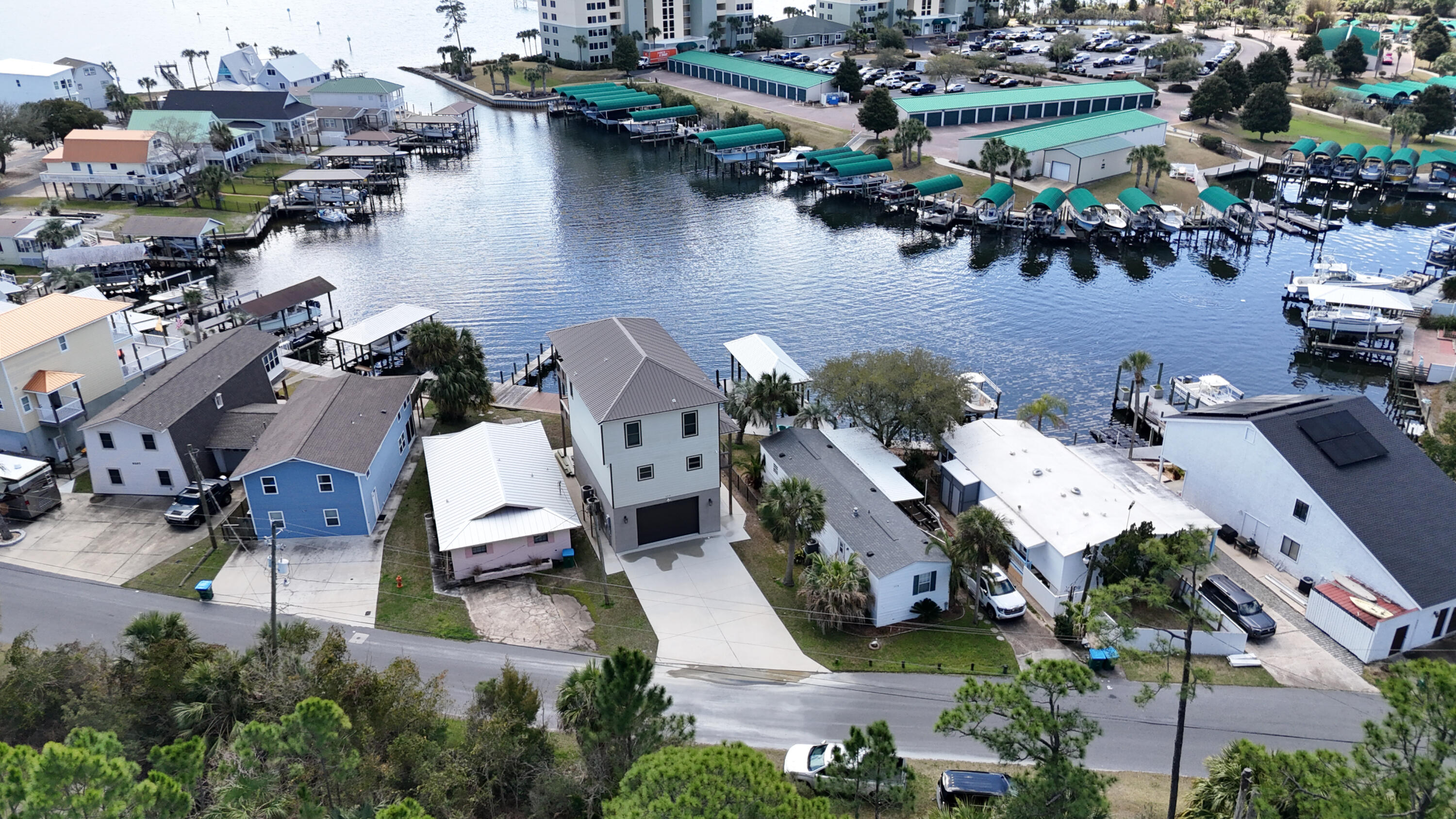 BAYSIDE PARK UNIT 1 - Residential