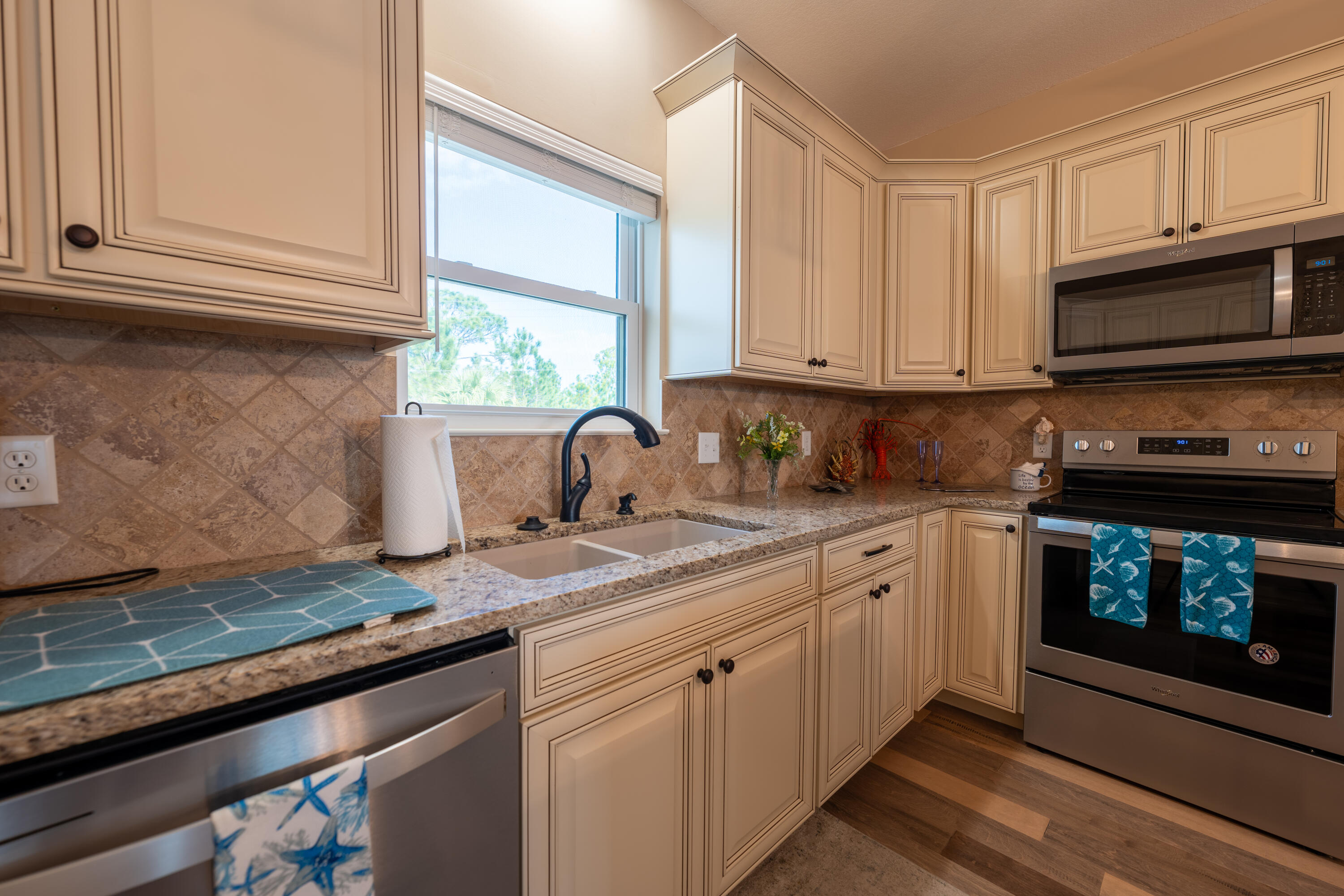 BAYSIDE PARK UNIT 1 - Residential