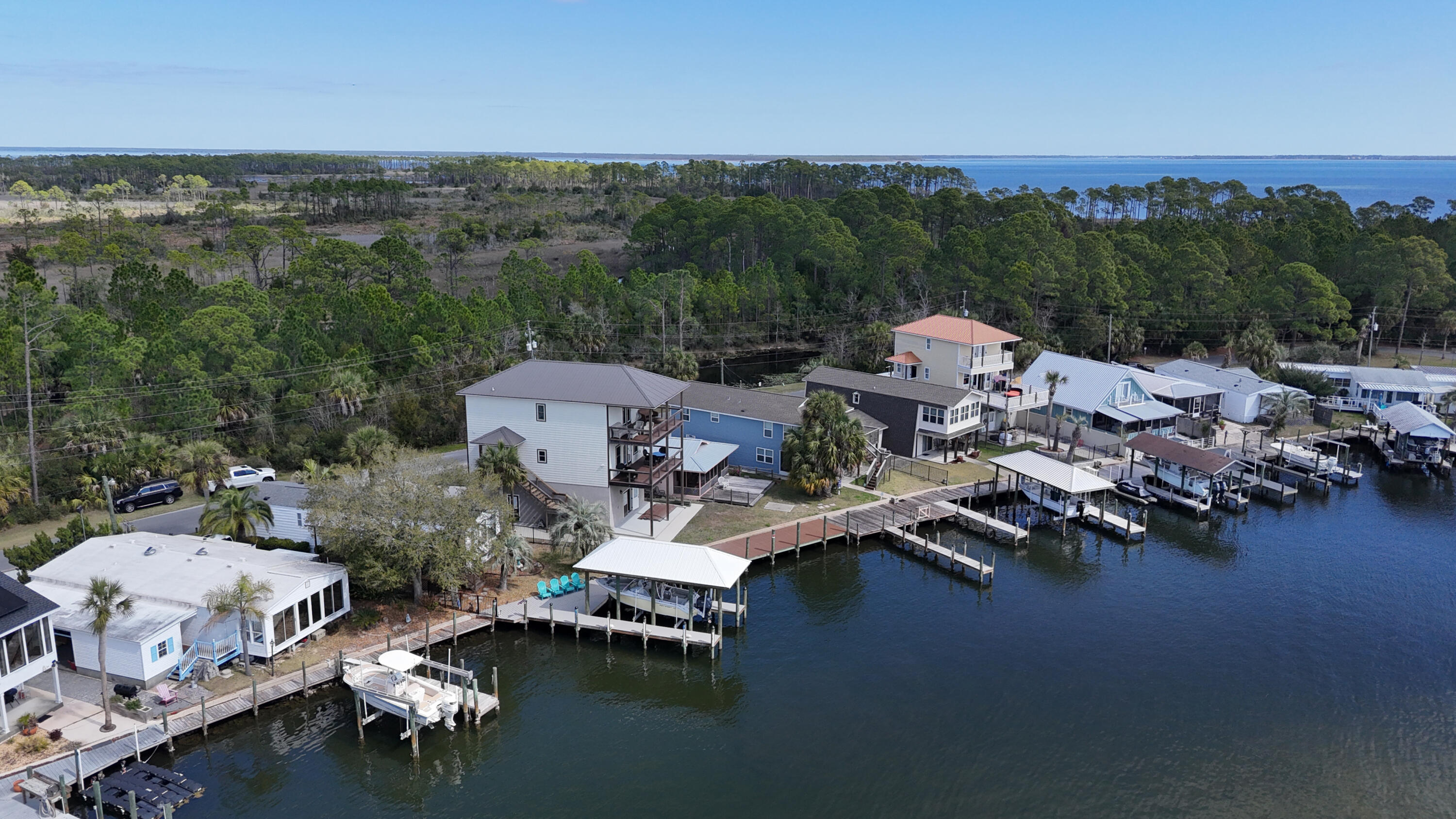 BAYSIDE PARK UNIT 1 - Residential