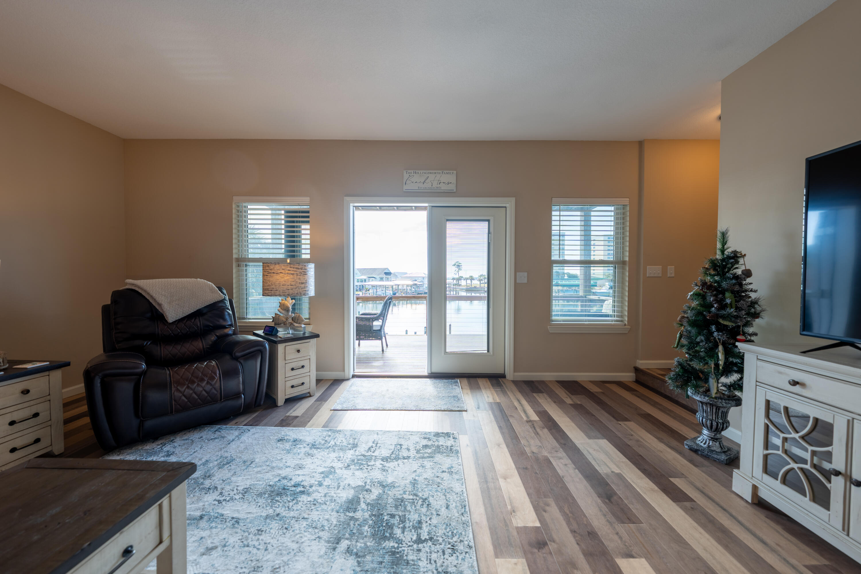 BAYSIDE PARK UNIT 1 - Residential