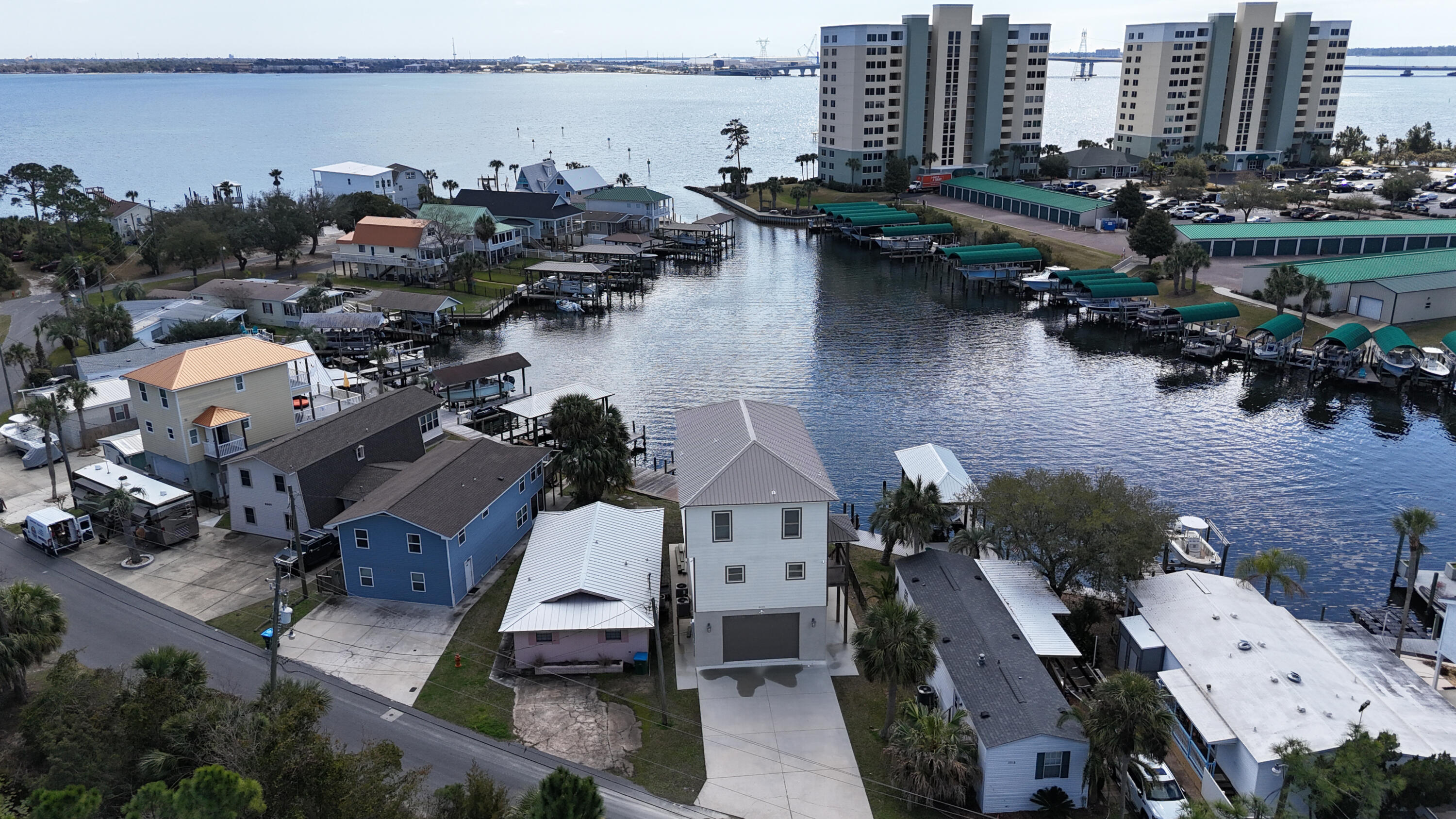 BAYSIDE PARK UNIT 1 - Residential