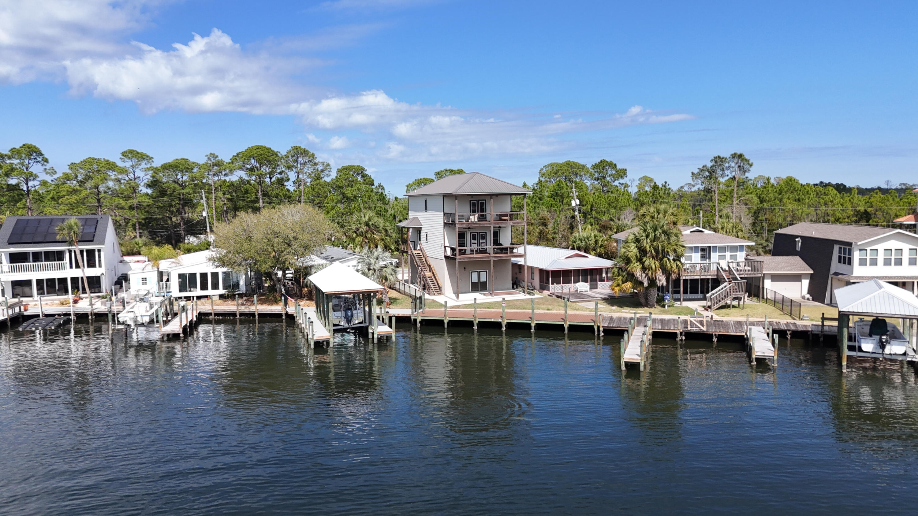 BAYSIDE PARK UNIT 1 - Residential