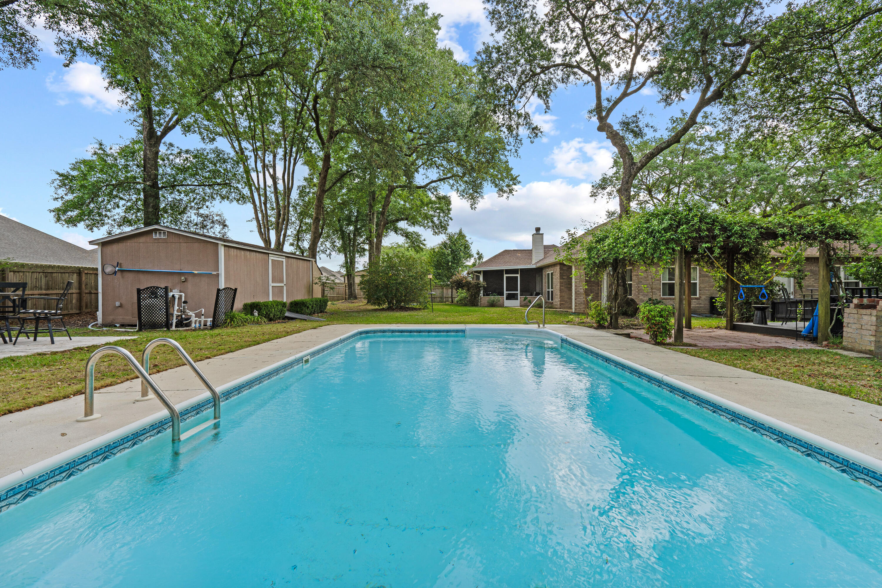 CEDARBROOK ESTATES - Residential