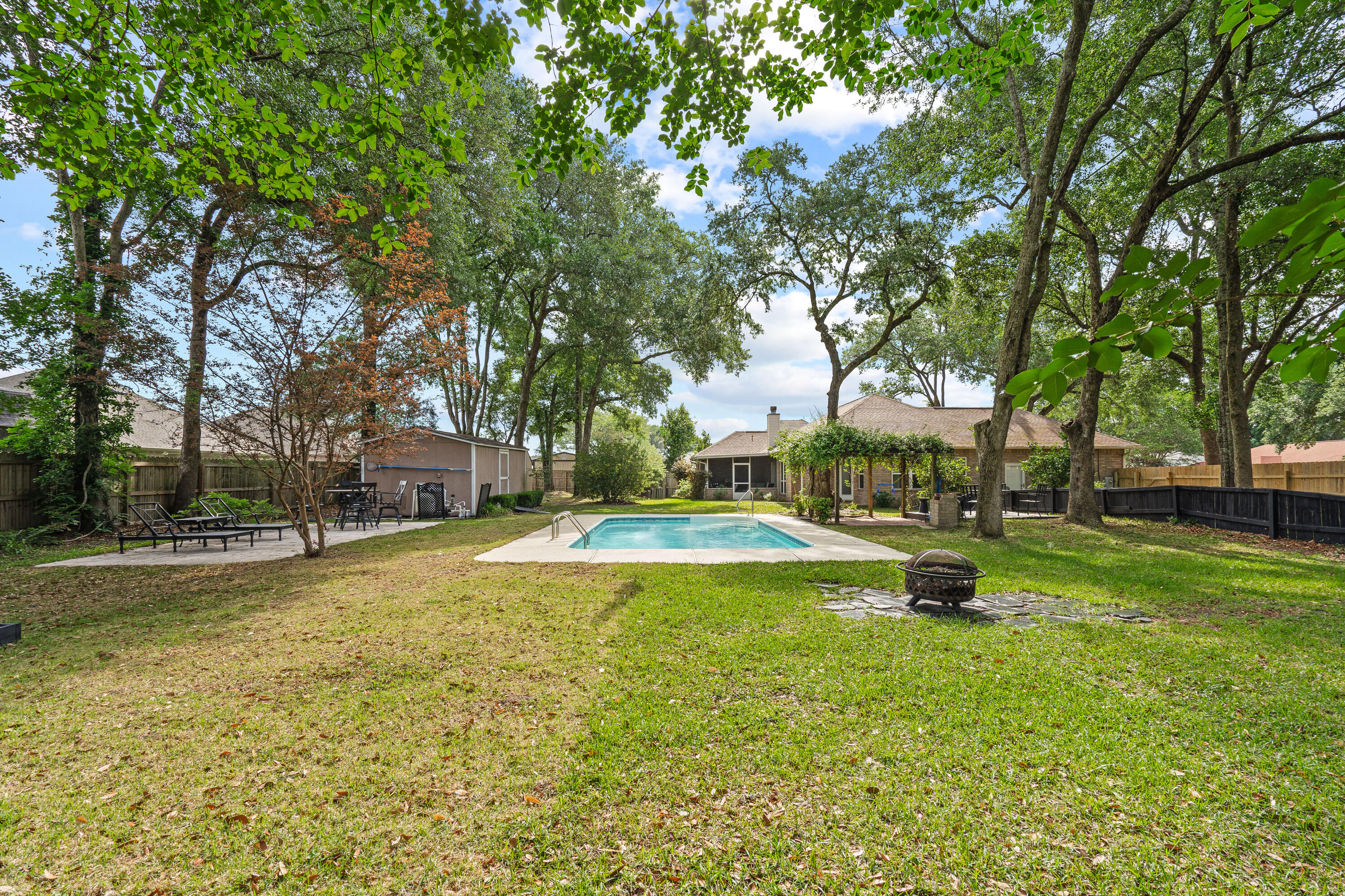 CEDARBROOK ESTATES - Residential