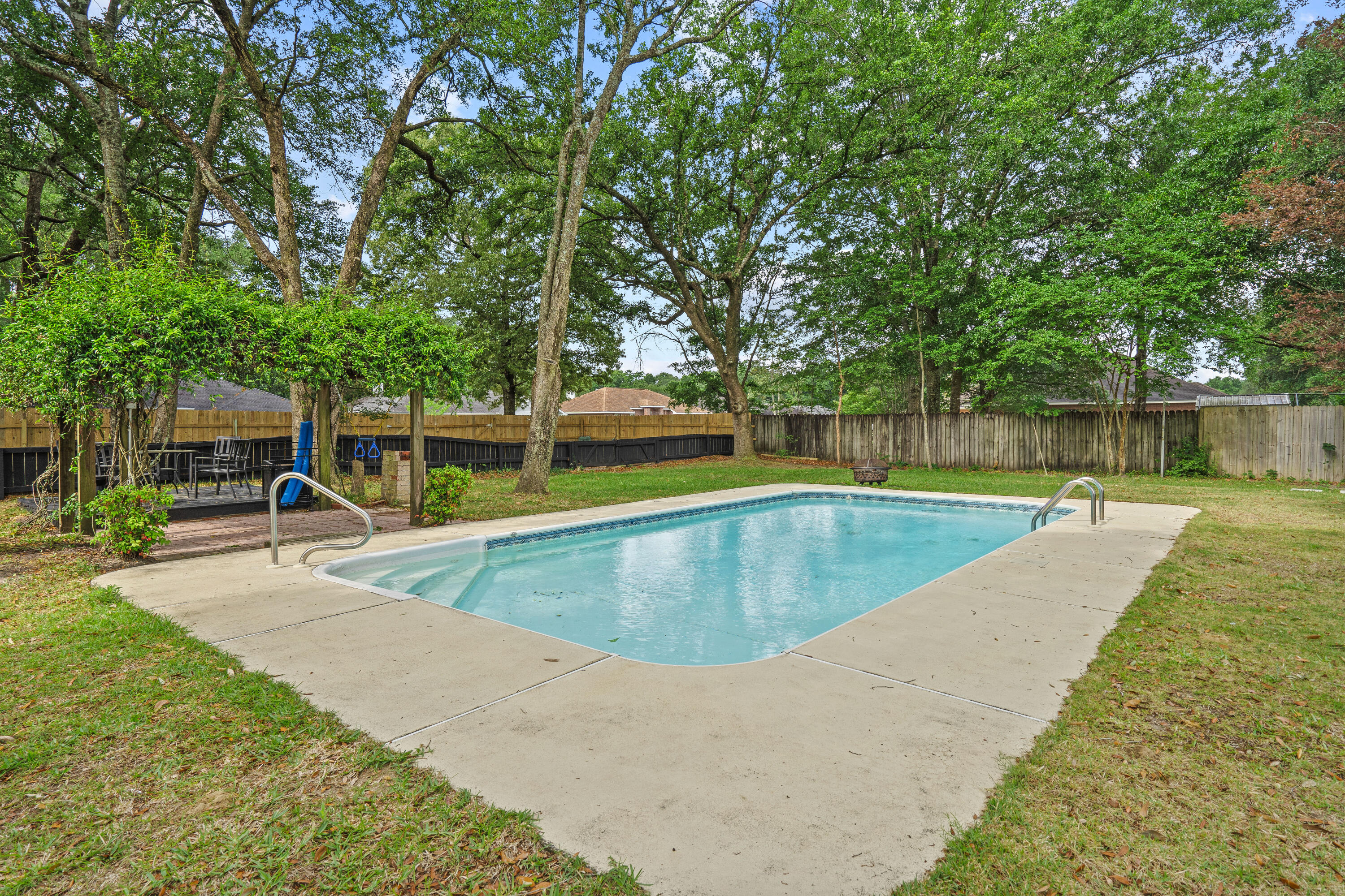 CEDARBROOK ESTATES - Residential