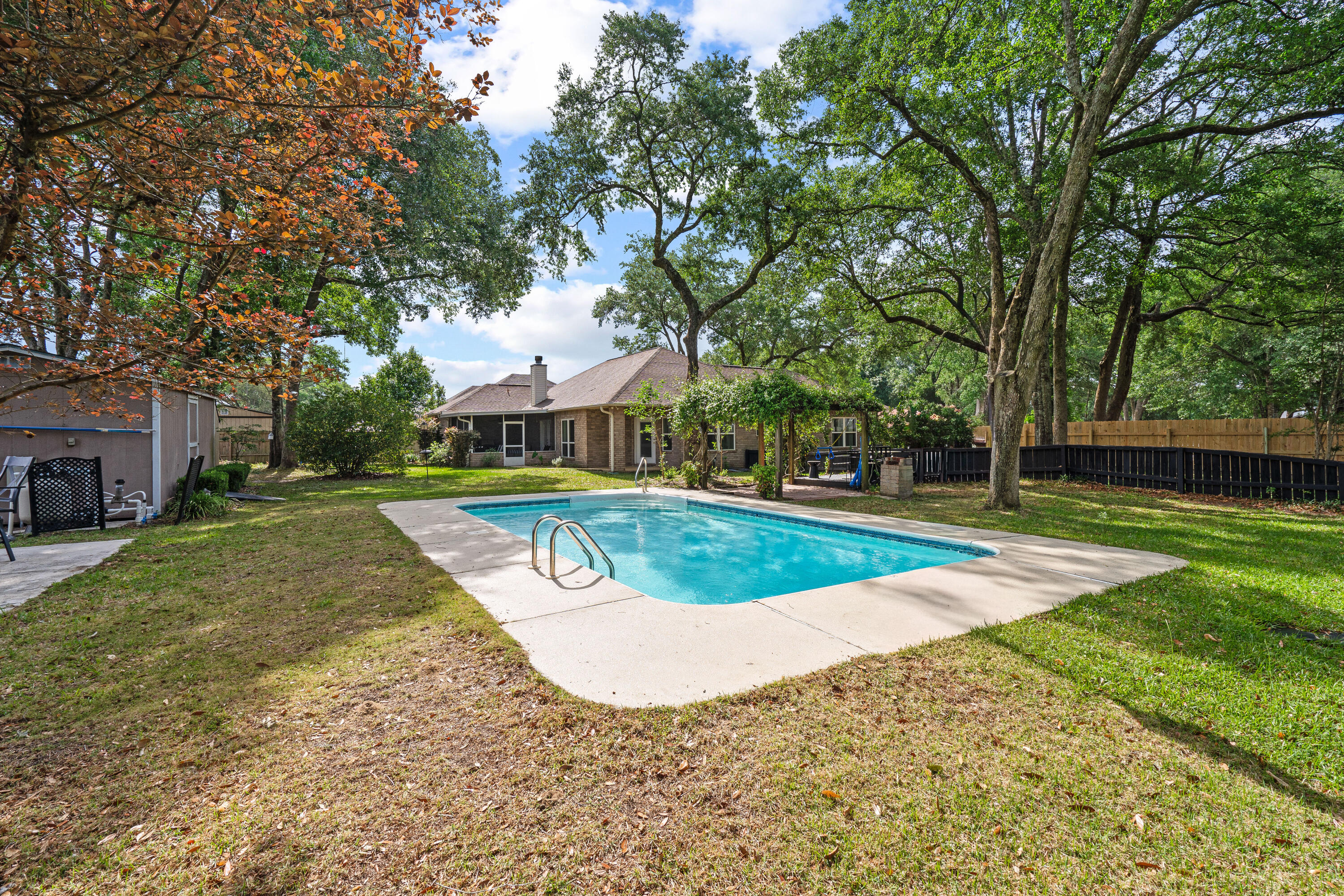 CEDARBROOK ESTATES - Residential