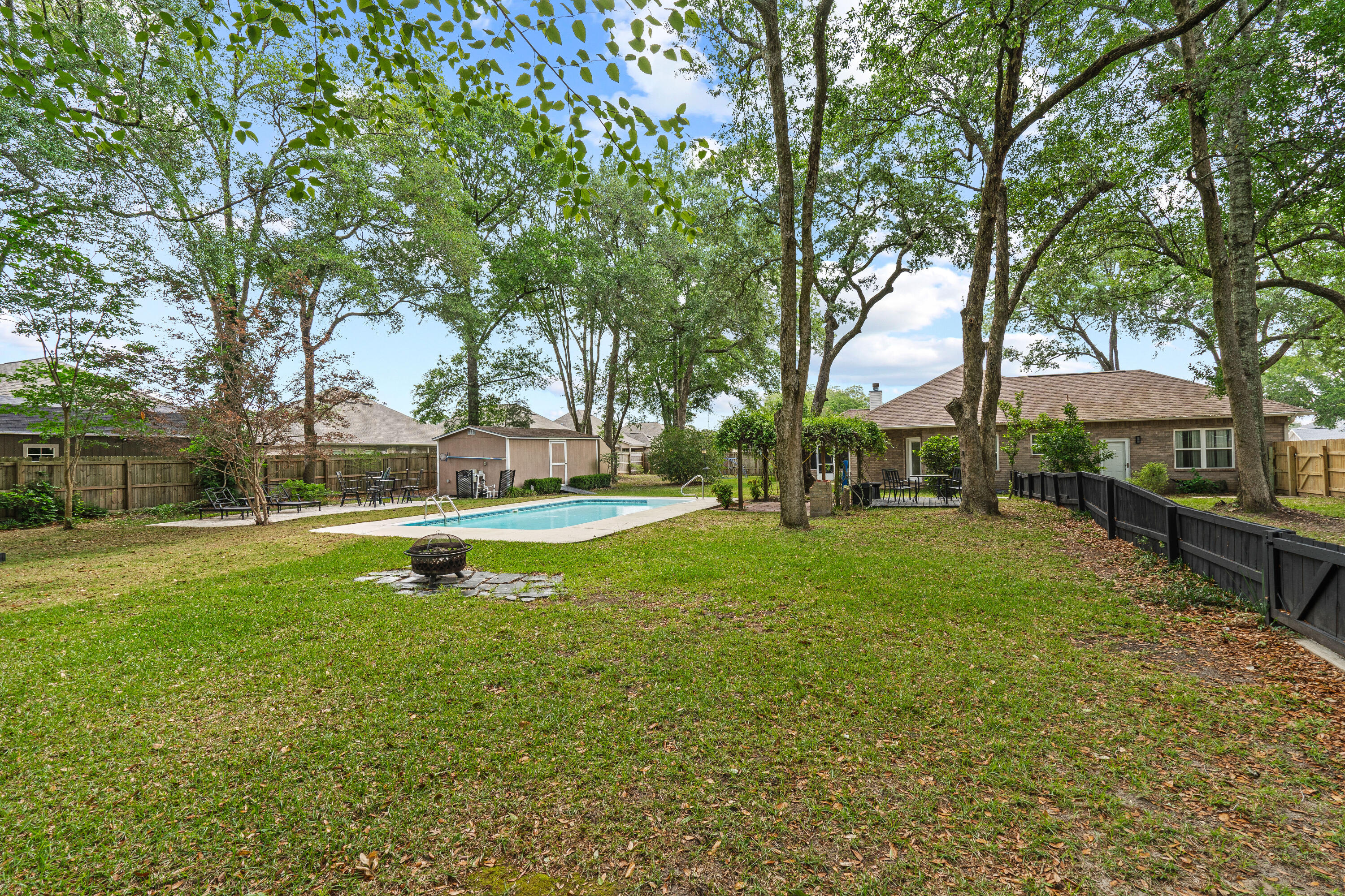 CEDARBROOK ESTATES - Residential