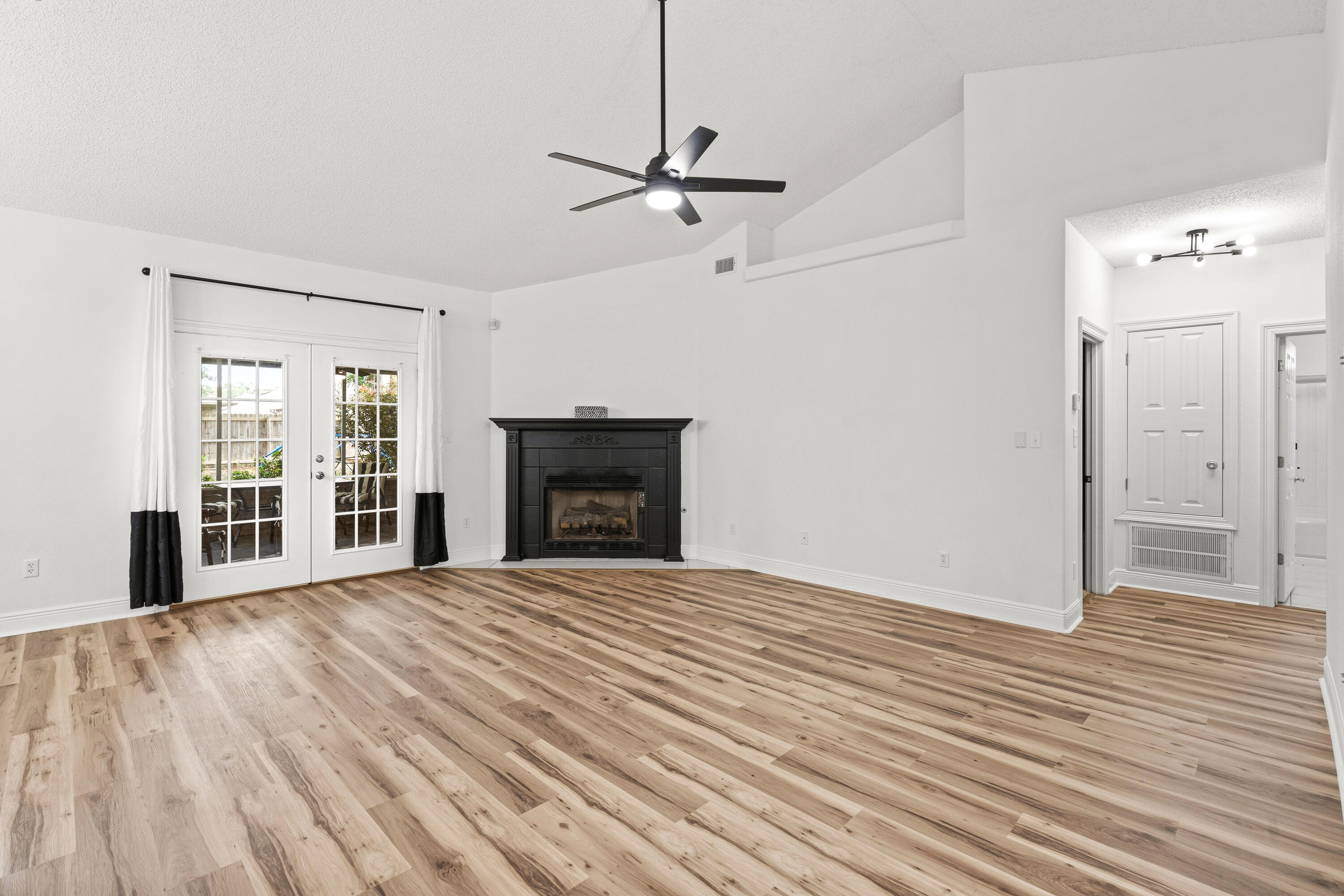 CEDARBROOK ESTATES - Residential