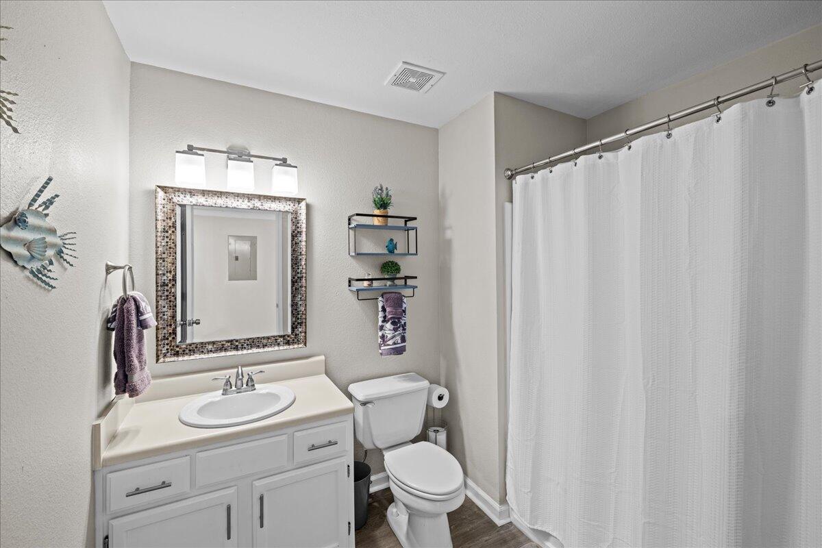 INDIAN LAKE - Residential