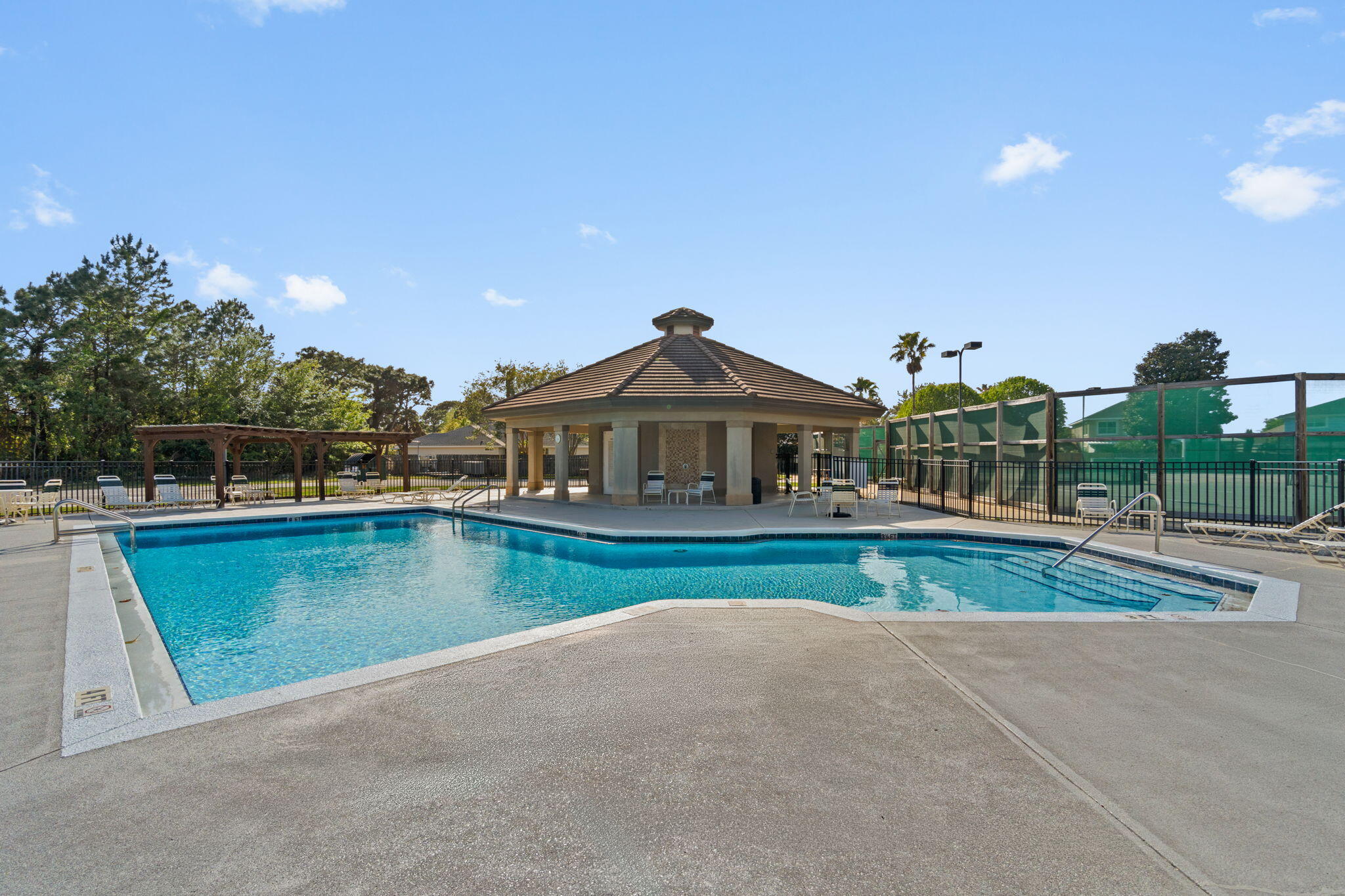 EMERALD BAY PH 2A - Residential