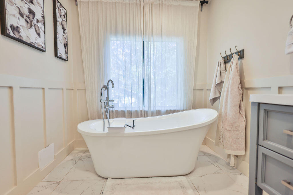 LIDO VILLAGE - Residential