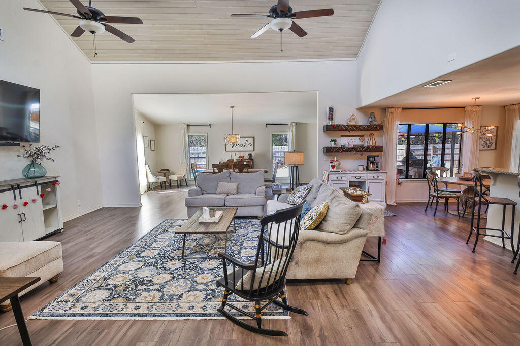 LIDO VILLAGE - Residential