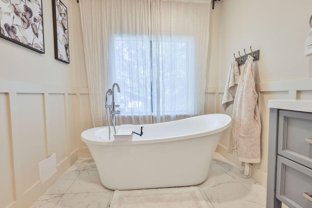 LIDO VILLAGE - Residential