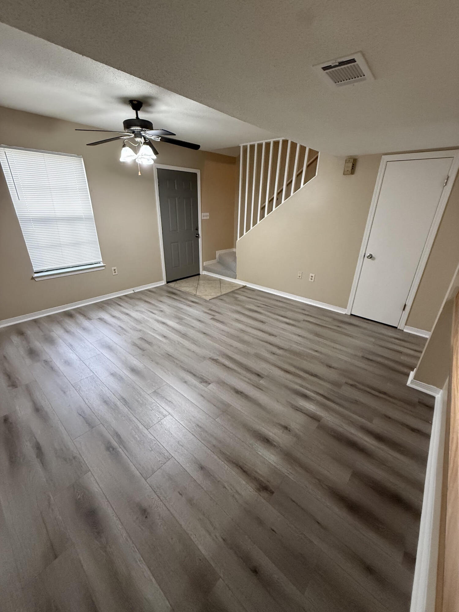CHINAS COVE - Residential