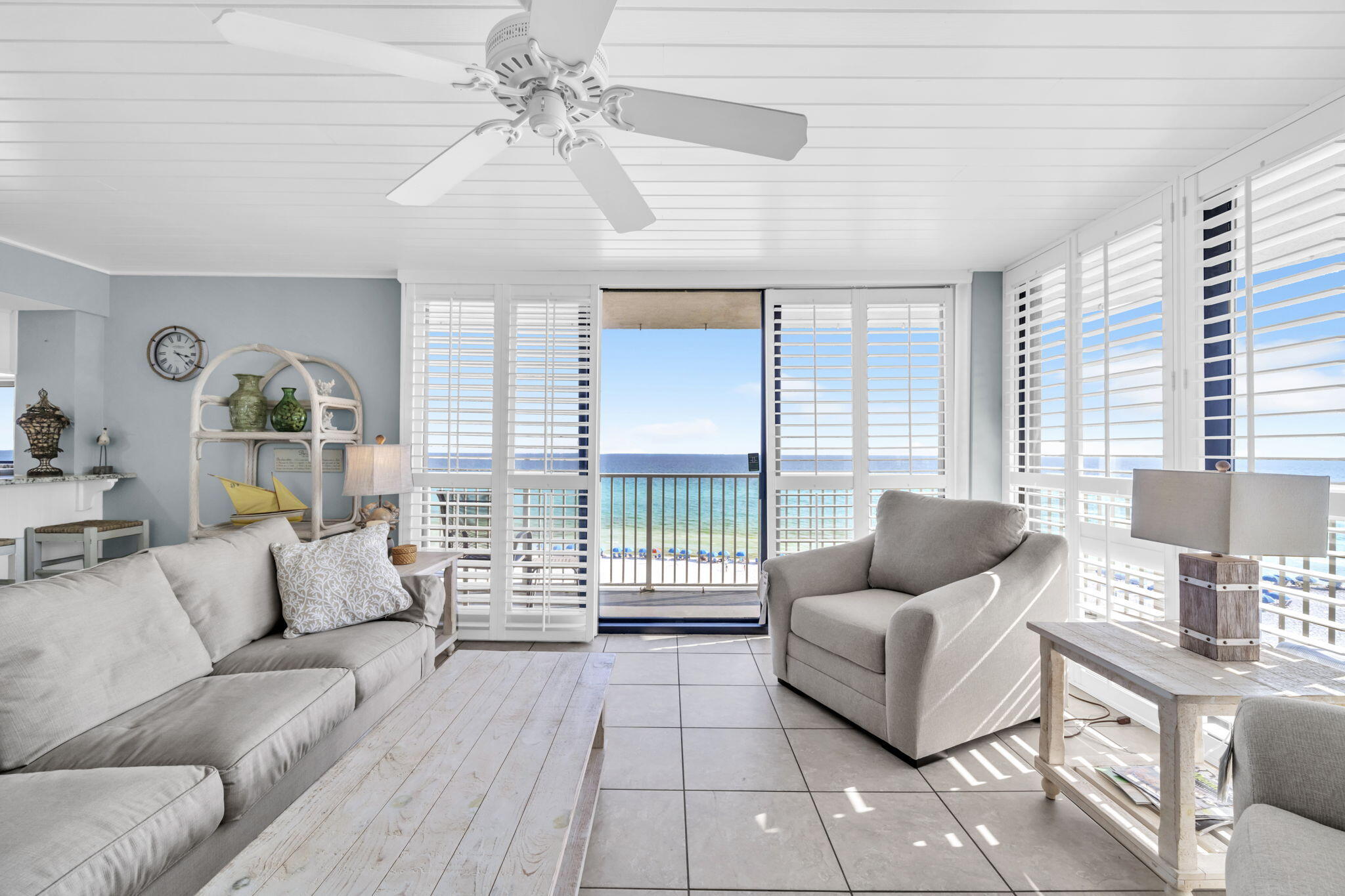 MAINSAIL CONDO PH 1 - Residential