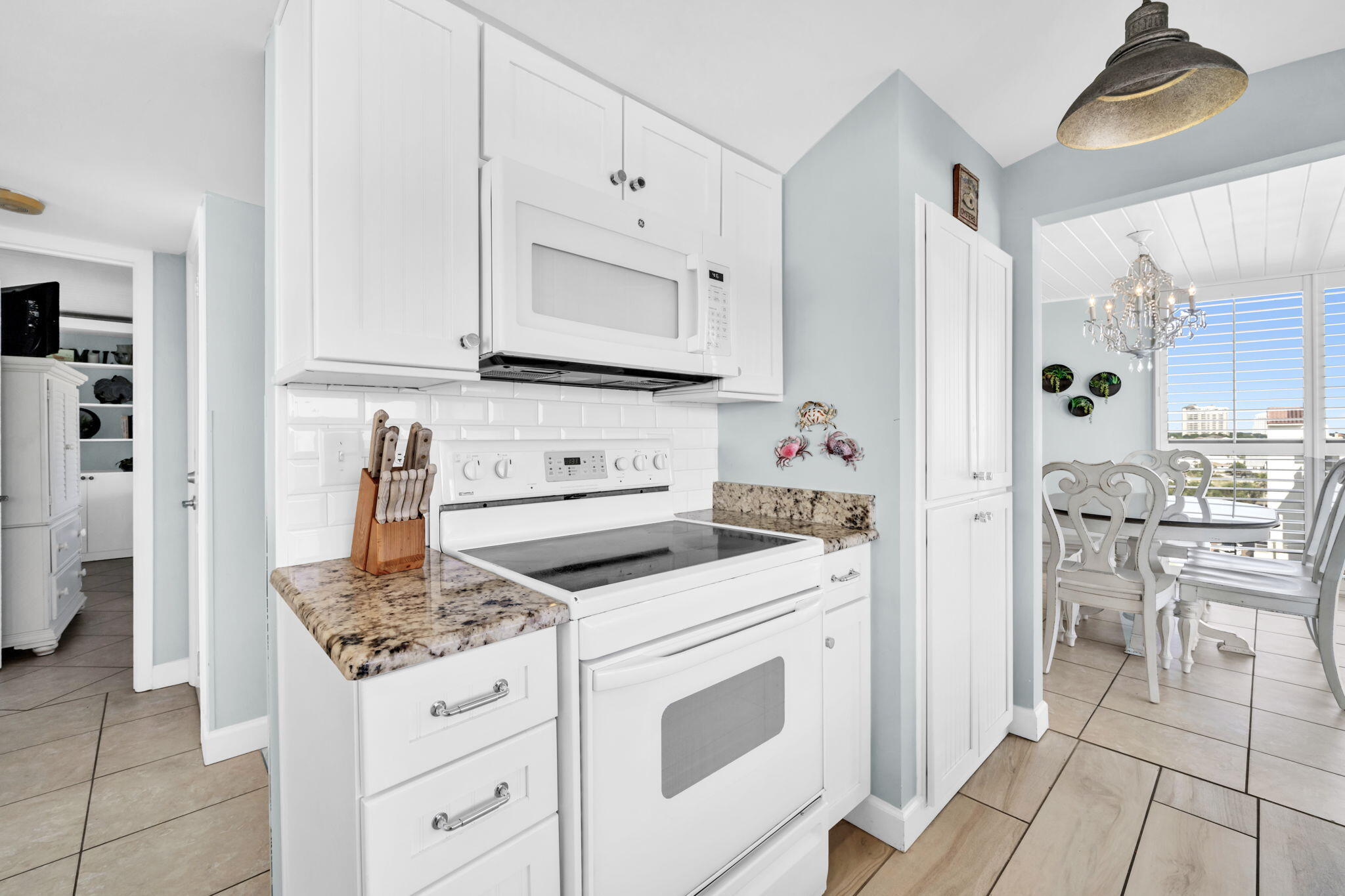 MAINSAIL CONDO PH 1 - Residential