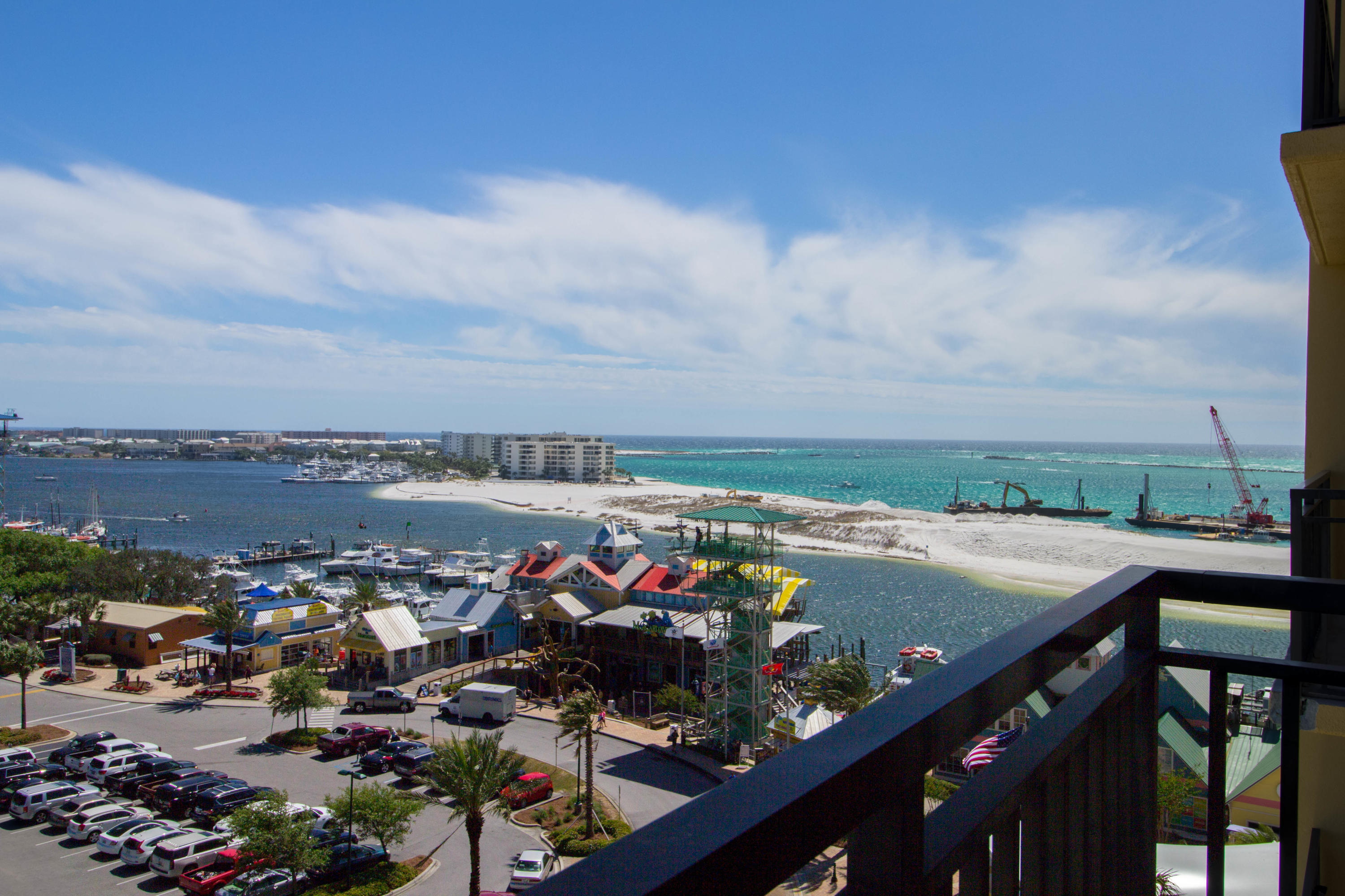 EMERALD GRANDE - Residential