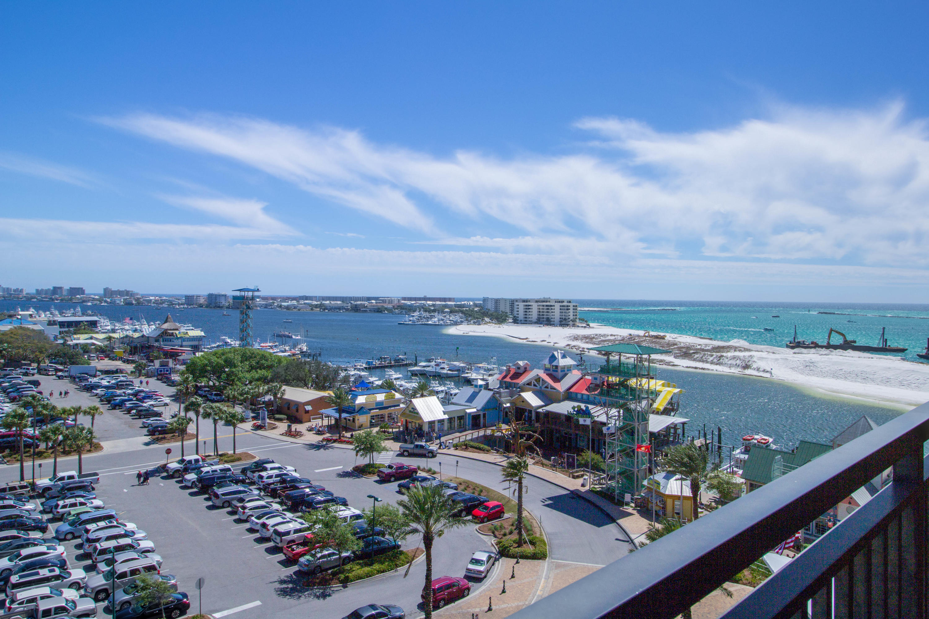 EMERALD GRANDE - Residential