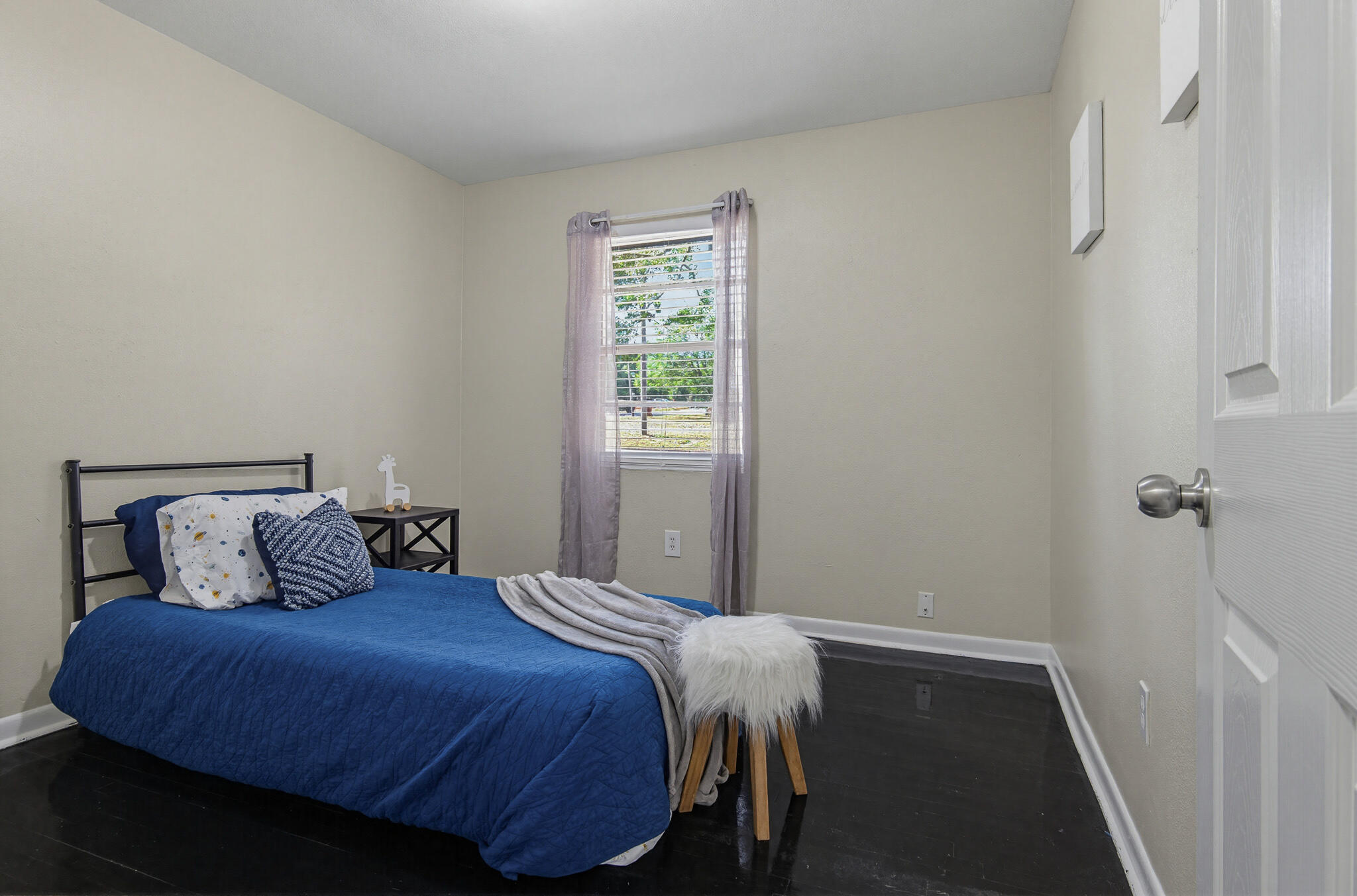 MCLAUGHLIN & HARRIS - Residential