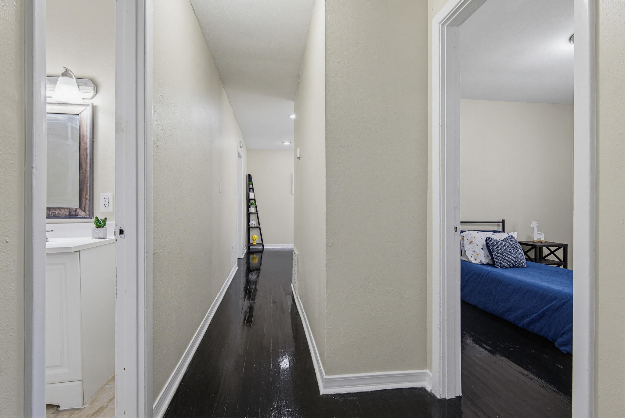 MCLAUGHLIN & HARRIS - Residential