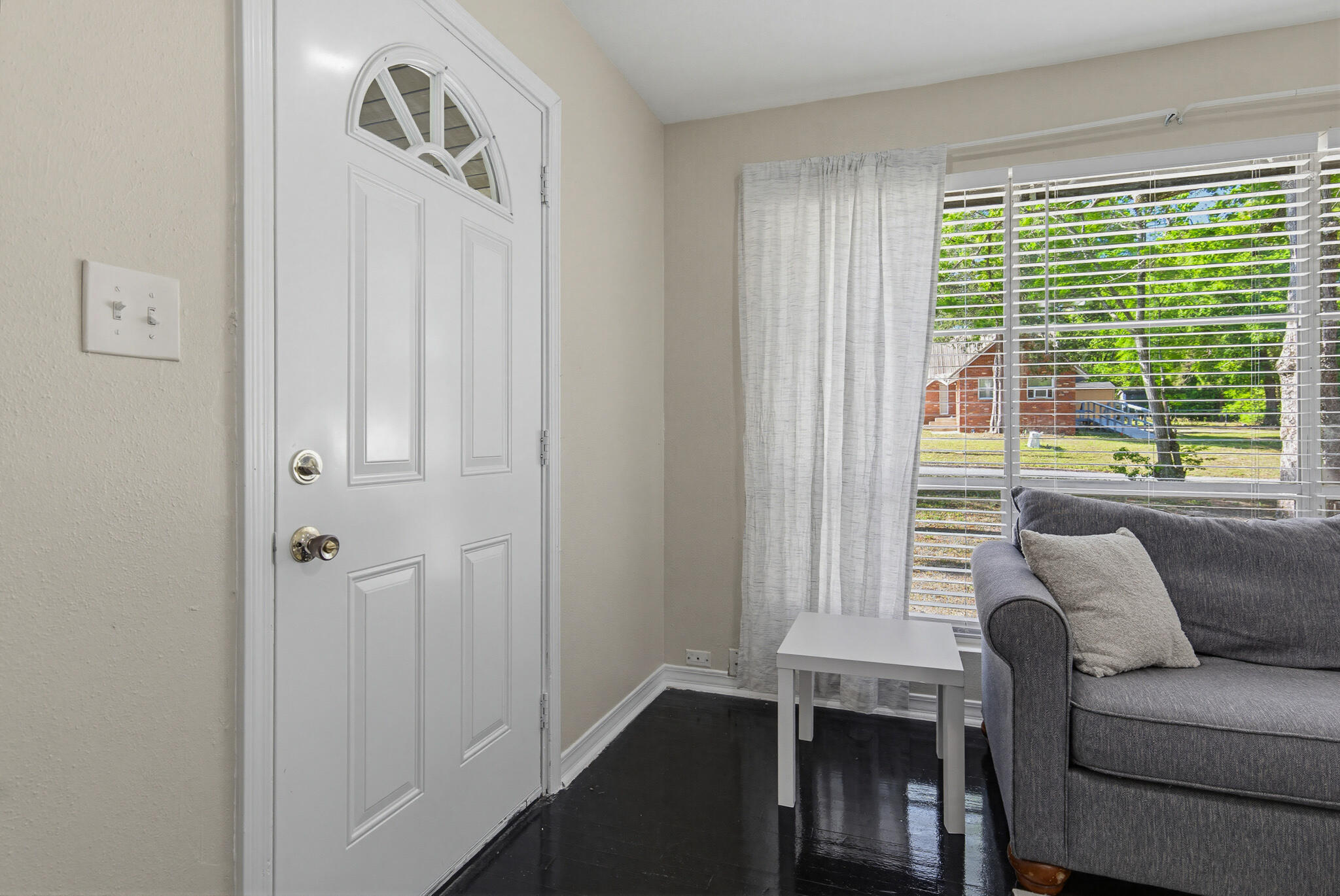 MCLAUGHLIN & HARRIS - Residential