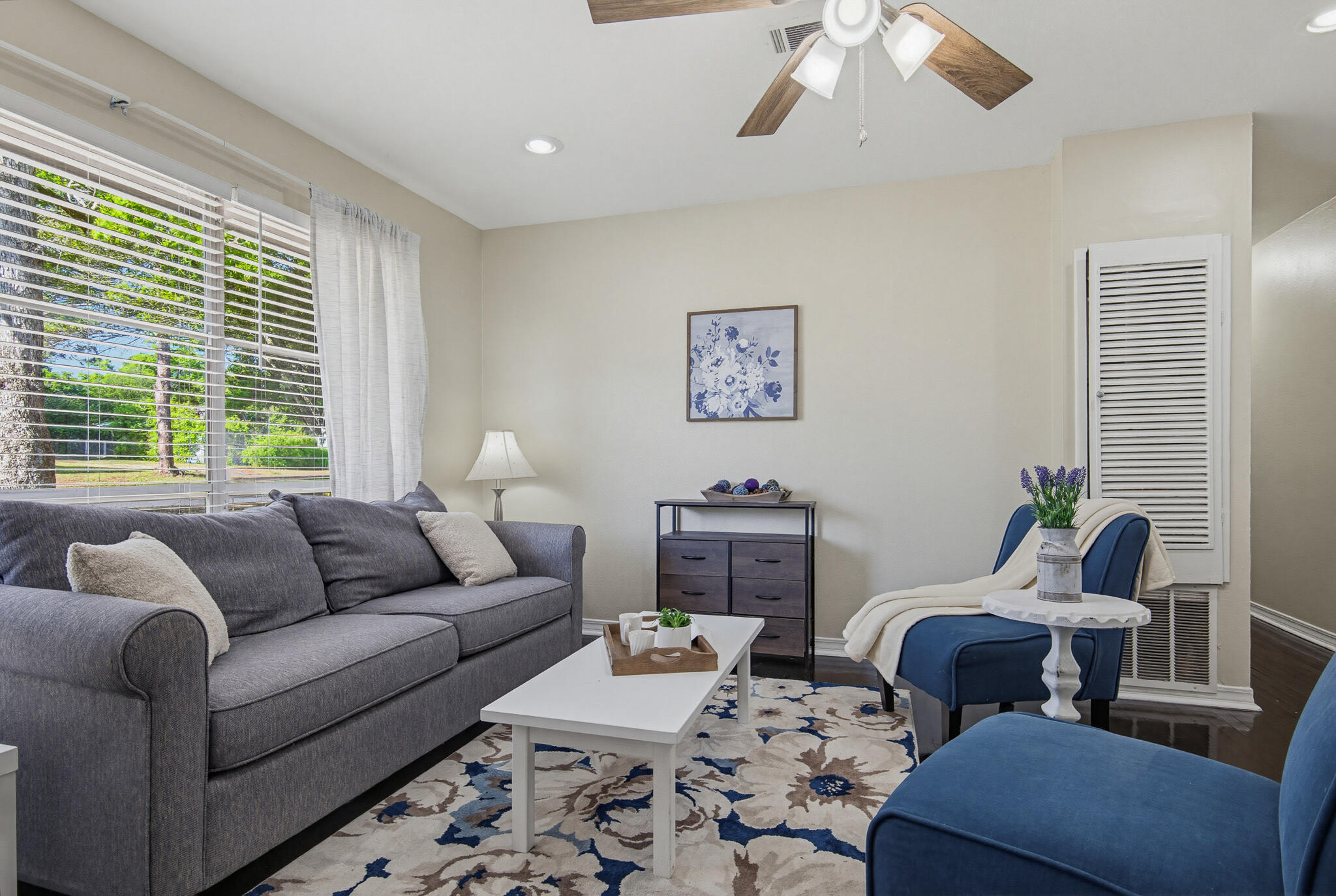 MCLAUGHLIN & HARRIS - Residential