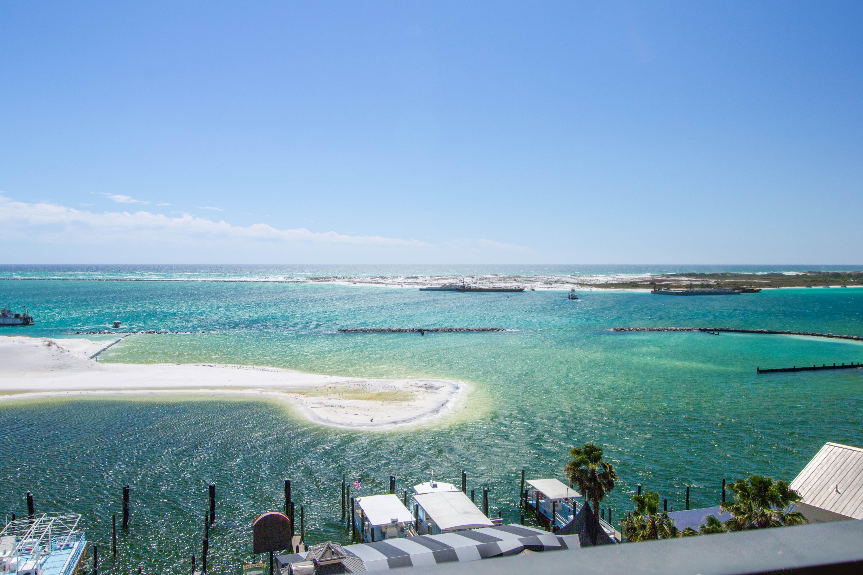 EMERALD GRANDE - Residential