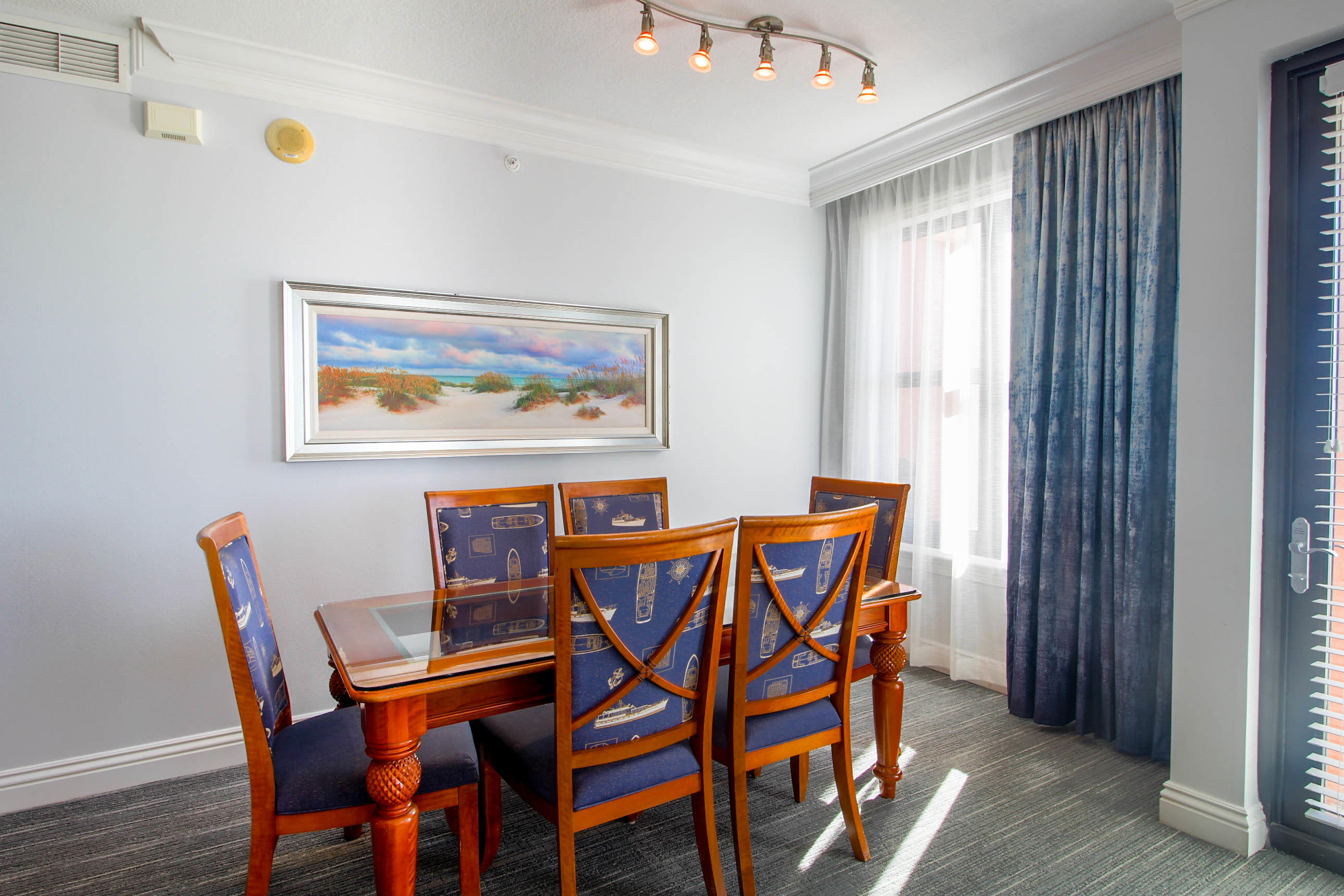 EMERALD GRANDE - Residential