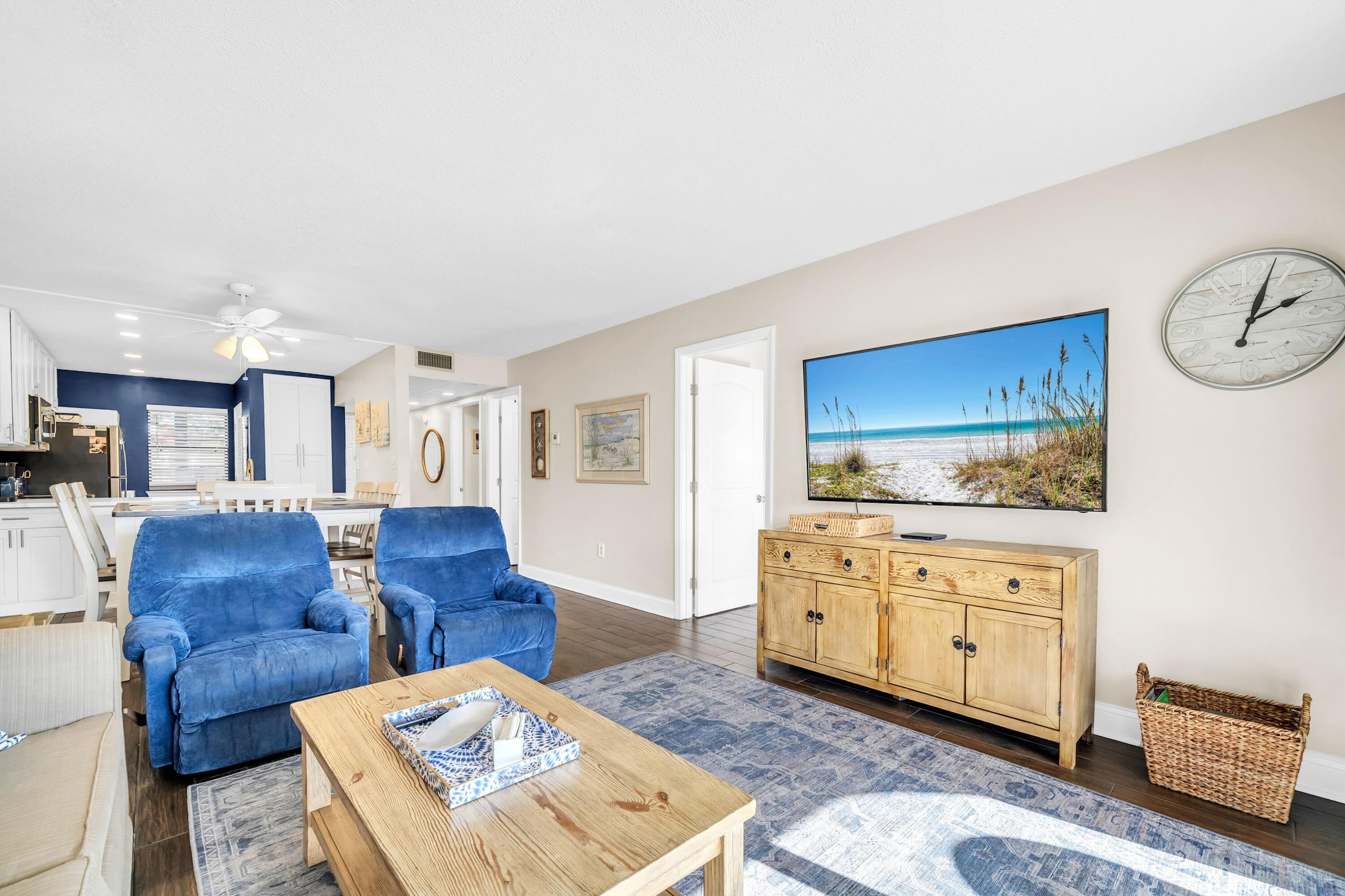 EDGEWATER GOLF VILLAS 2A CONDO - Residential