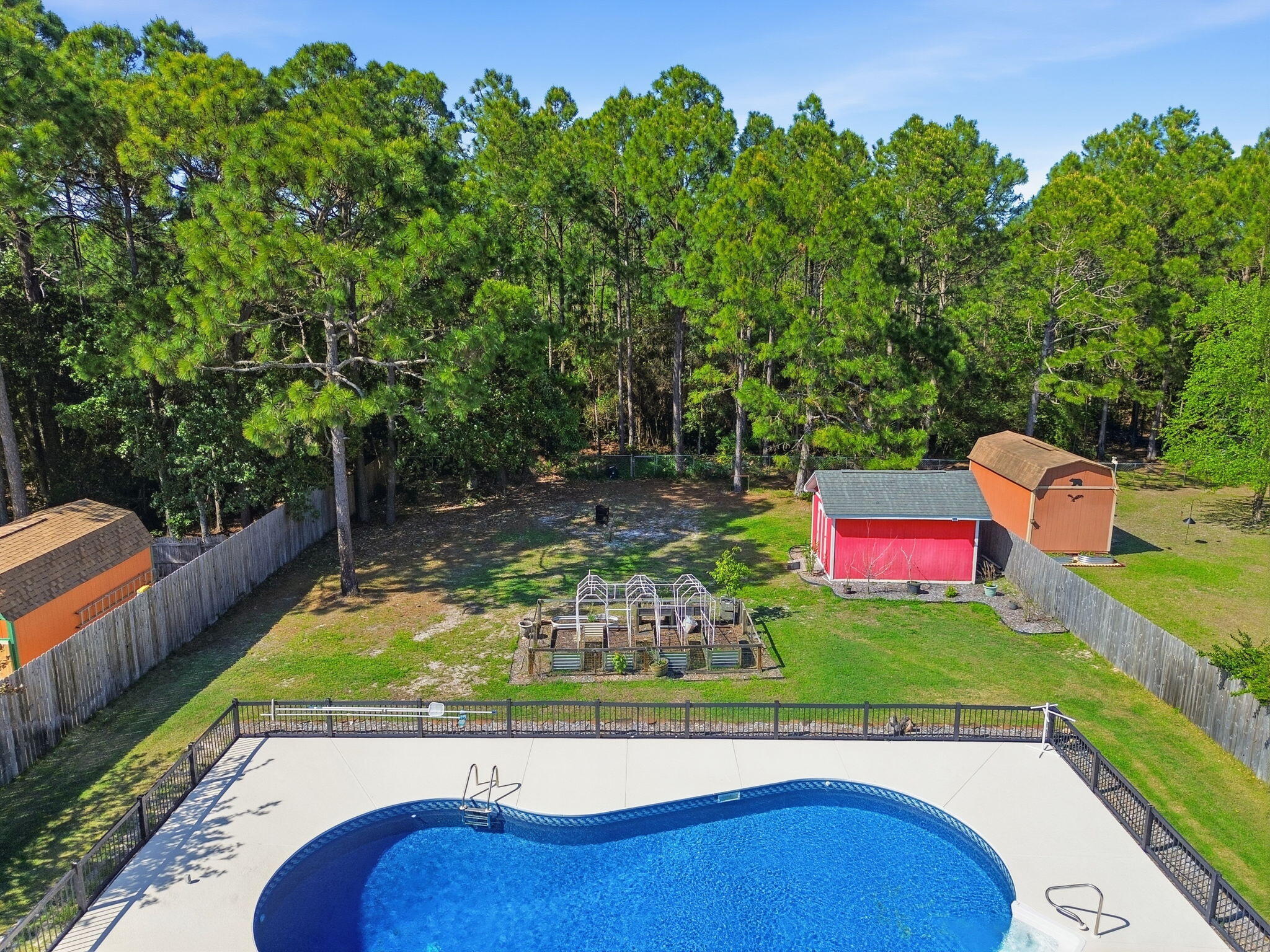 HAMPTON RIDGE - Residential