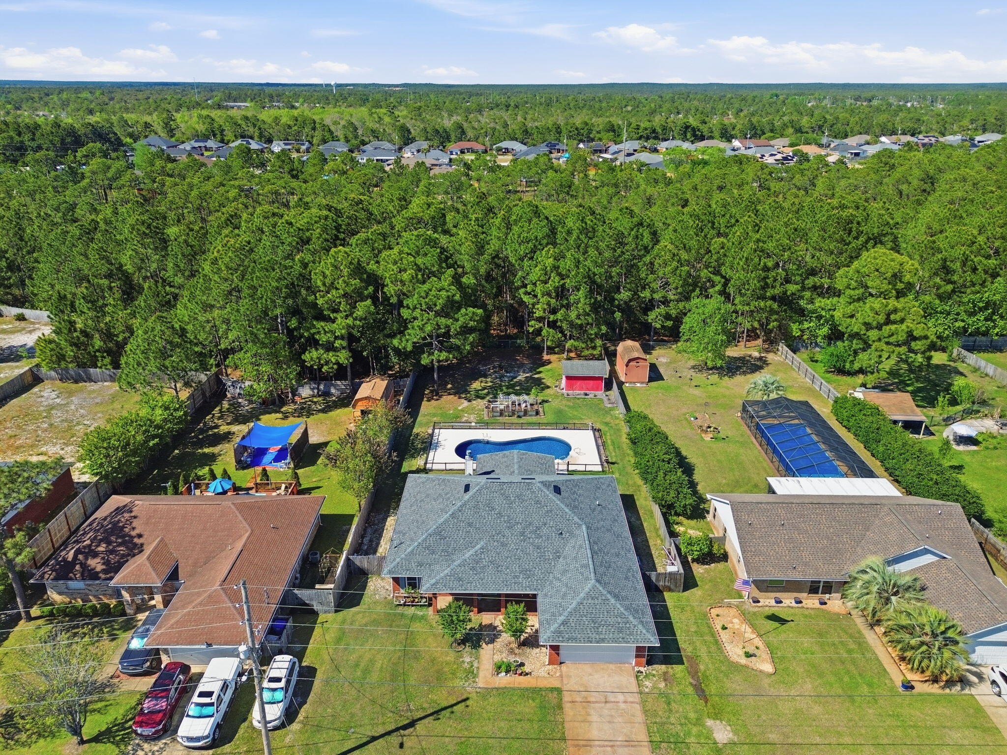 HAMPTON RIDGE - Residential