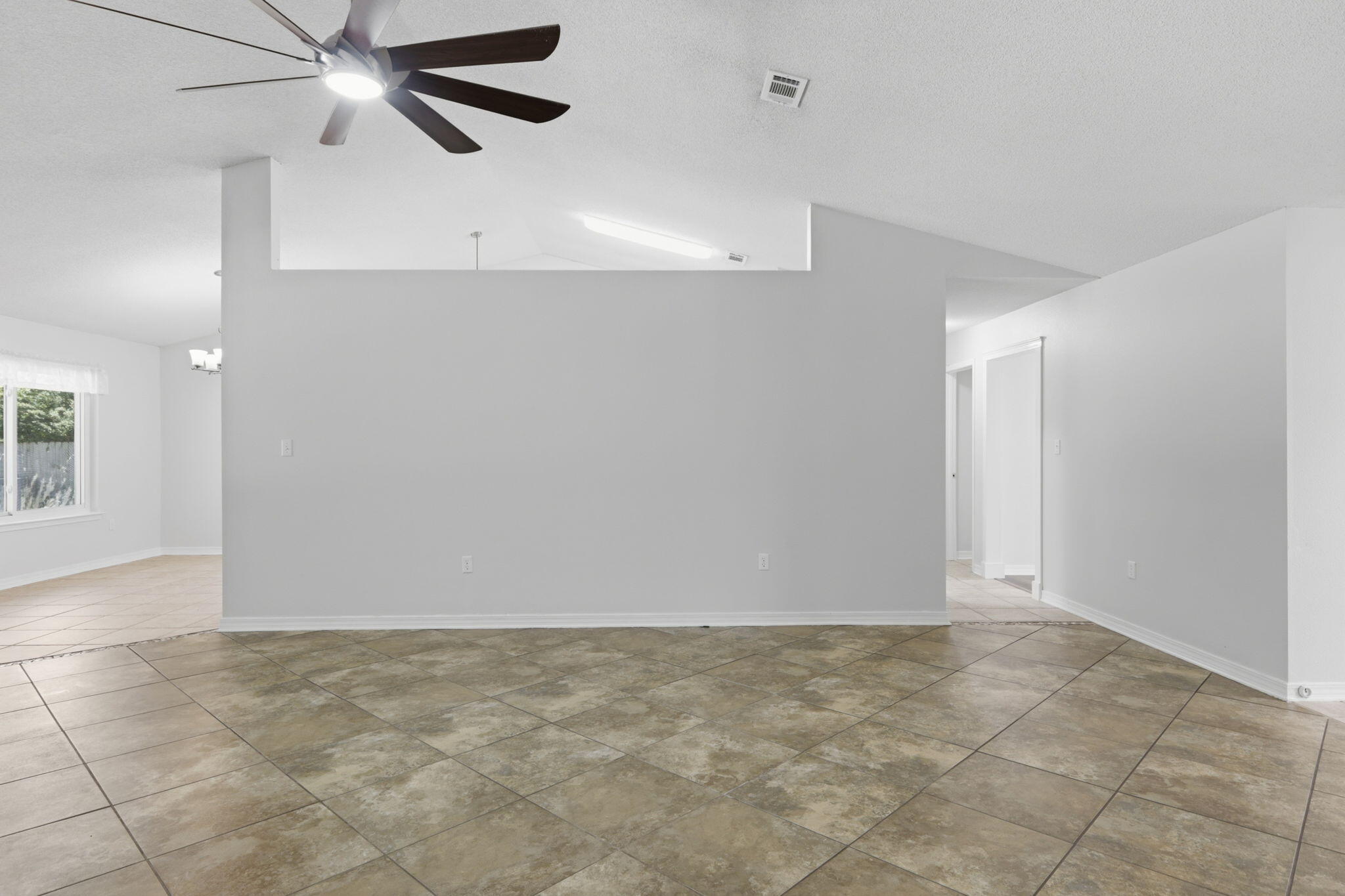 HAMPTON RIDGE - Residential