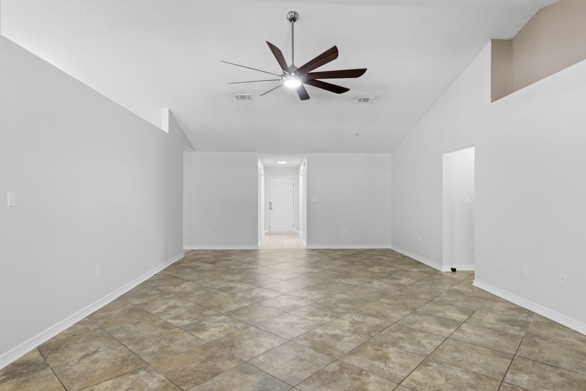 HAMPTON RIDGE - Residential