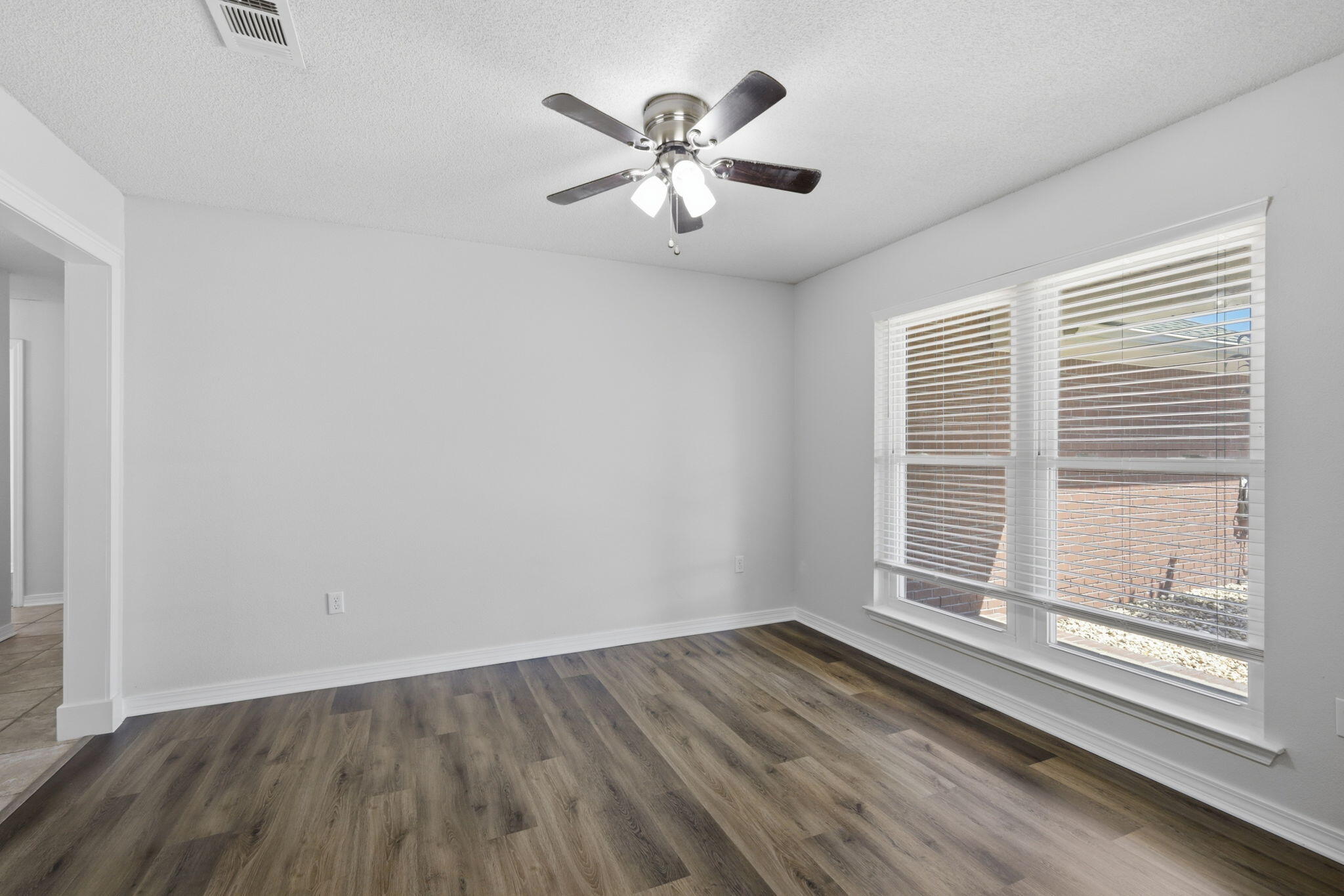 HAMPTON RIDGE - Residential