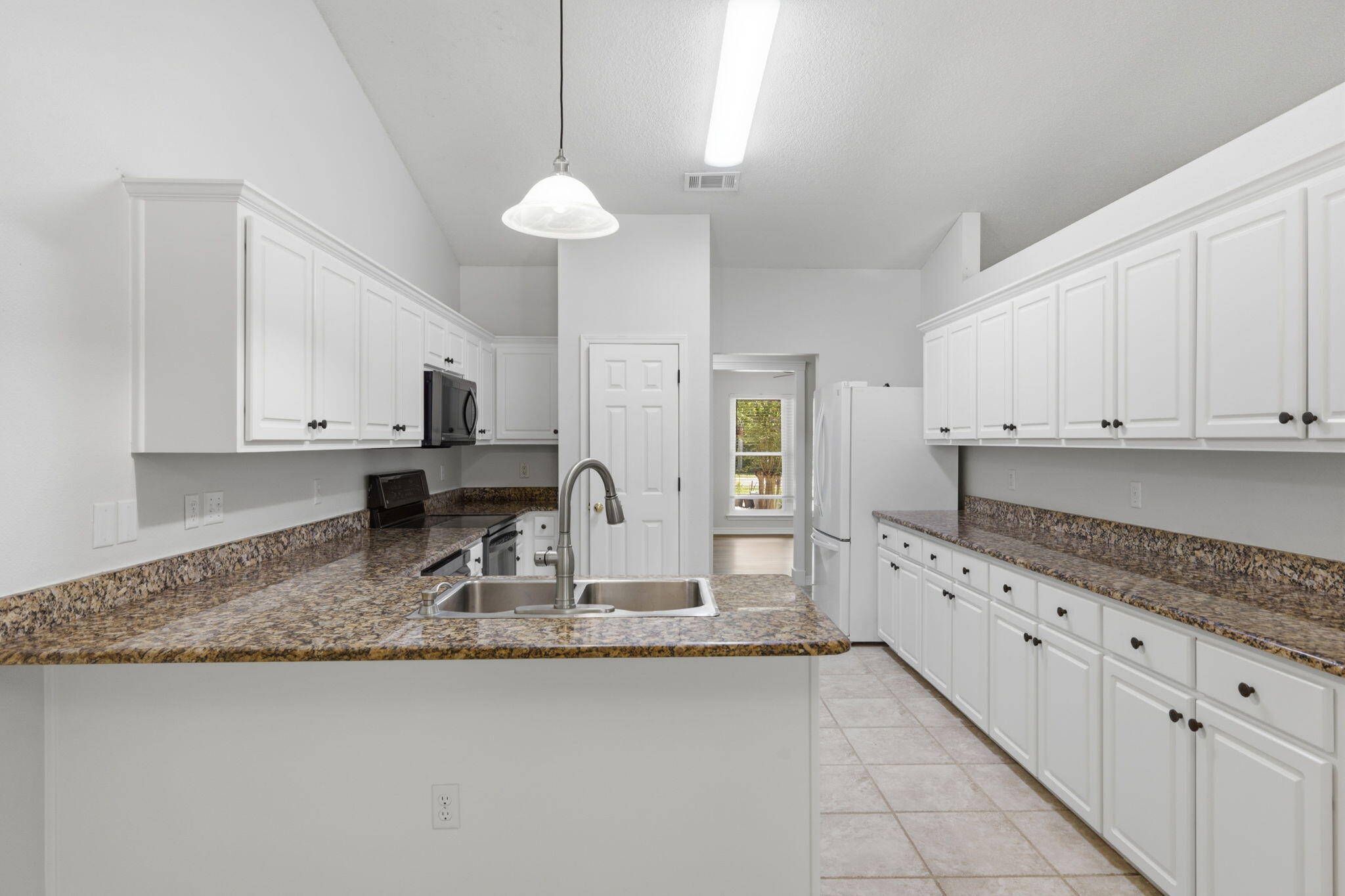 HAMPTON RIDGE - Residential