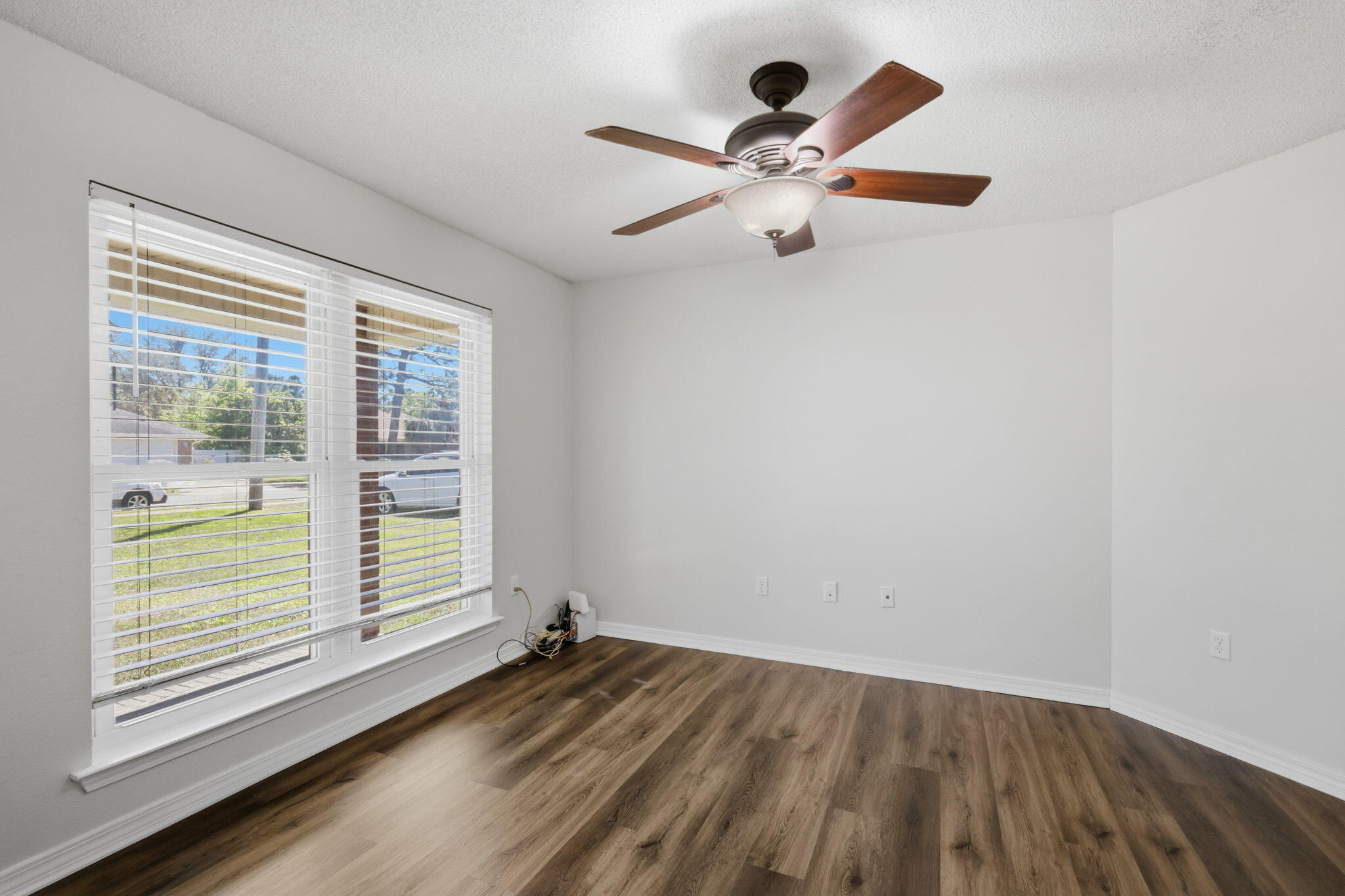 HAMPTON RIDGE - Residential