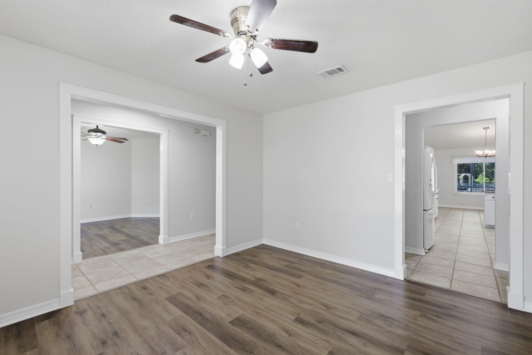 HAMPTON RIDGE - Residential