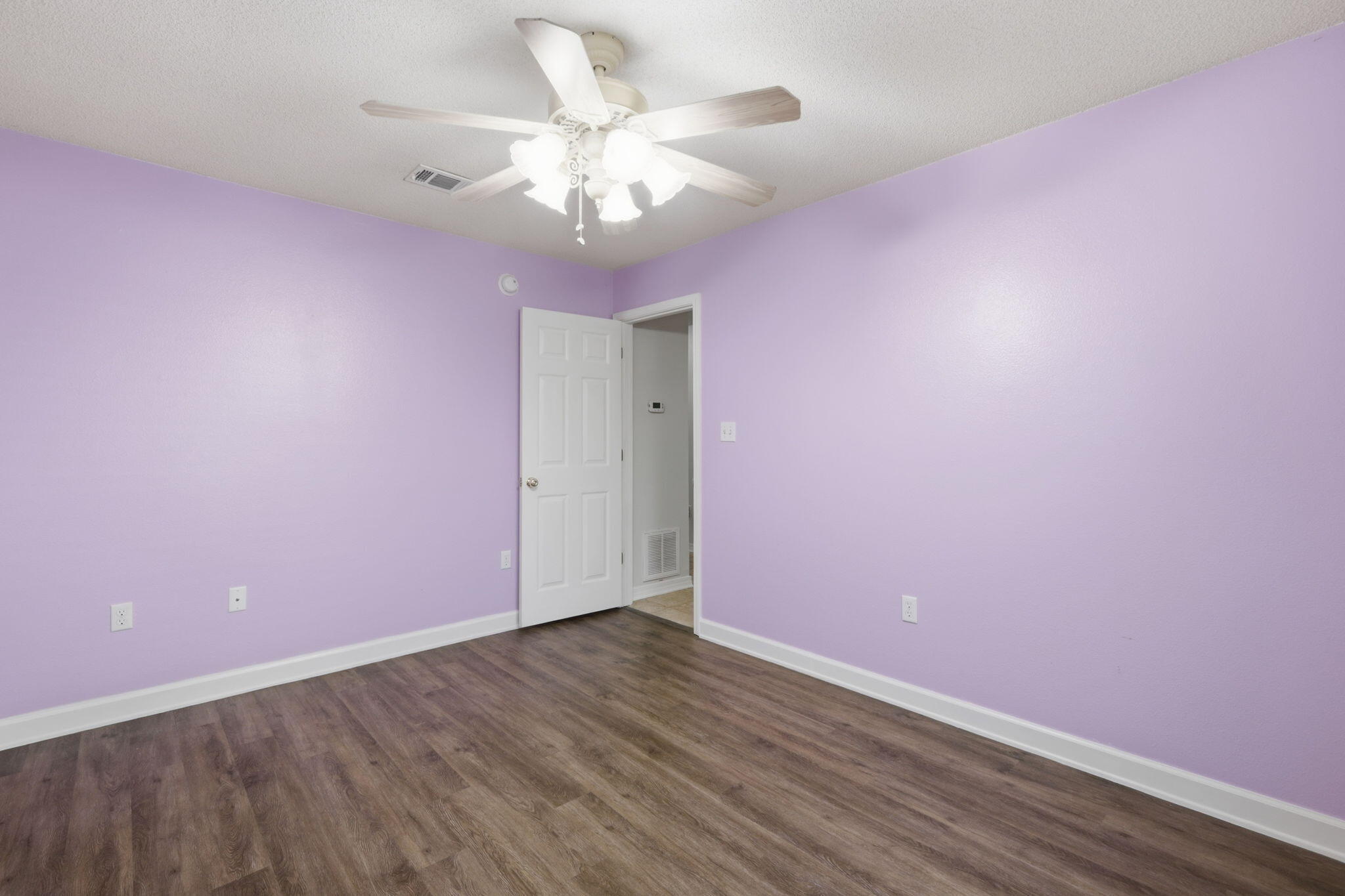 HAMPTON RIDGE - Residential